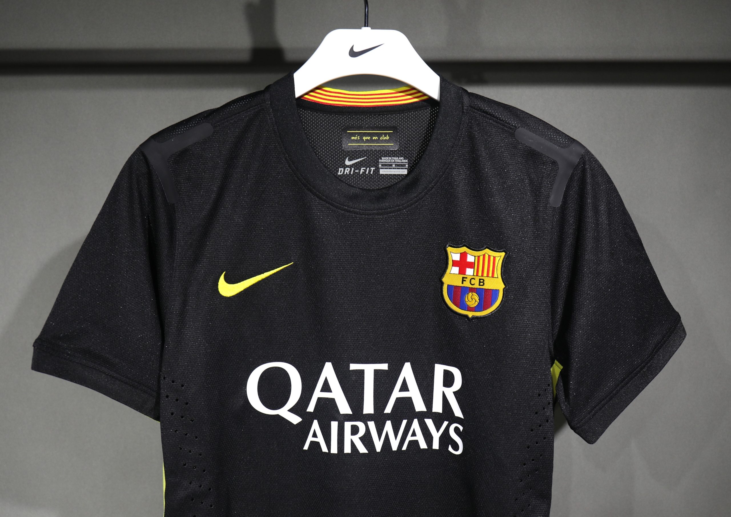 Barcelona 2013/14 Third Retro Jersey (Player Version) - Image 4