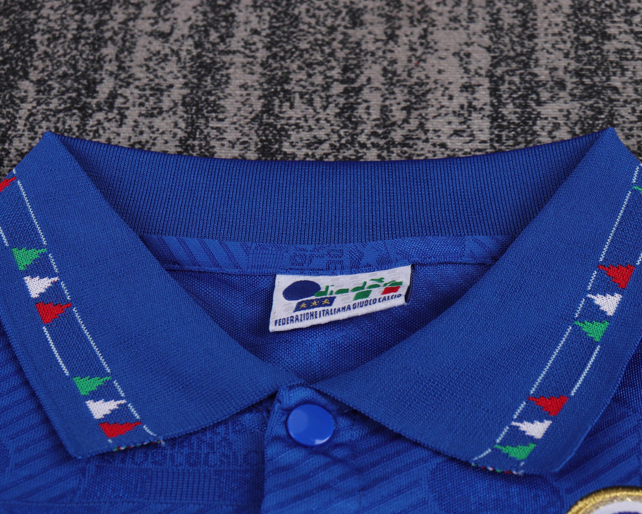 Italy 1994 World Cup Home Kids Kit - Image 4