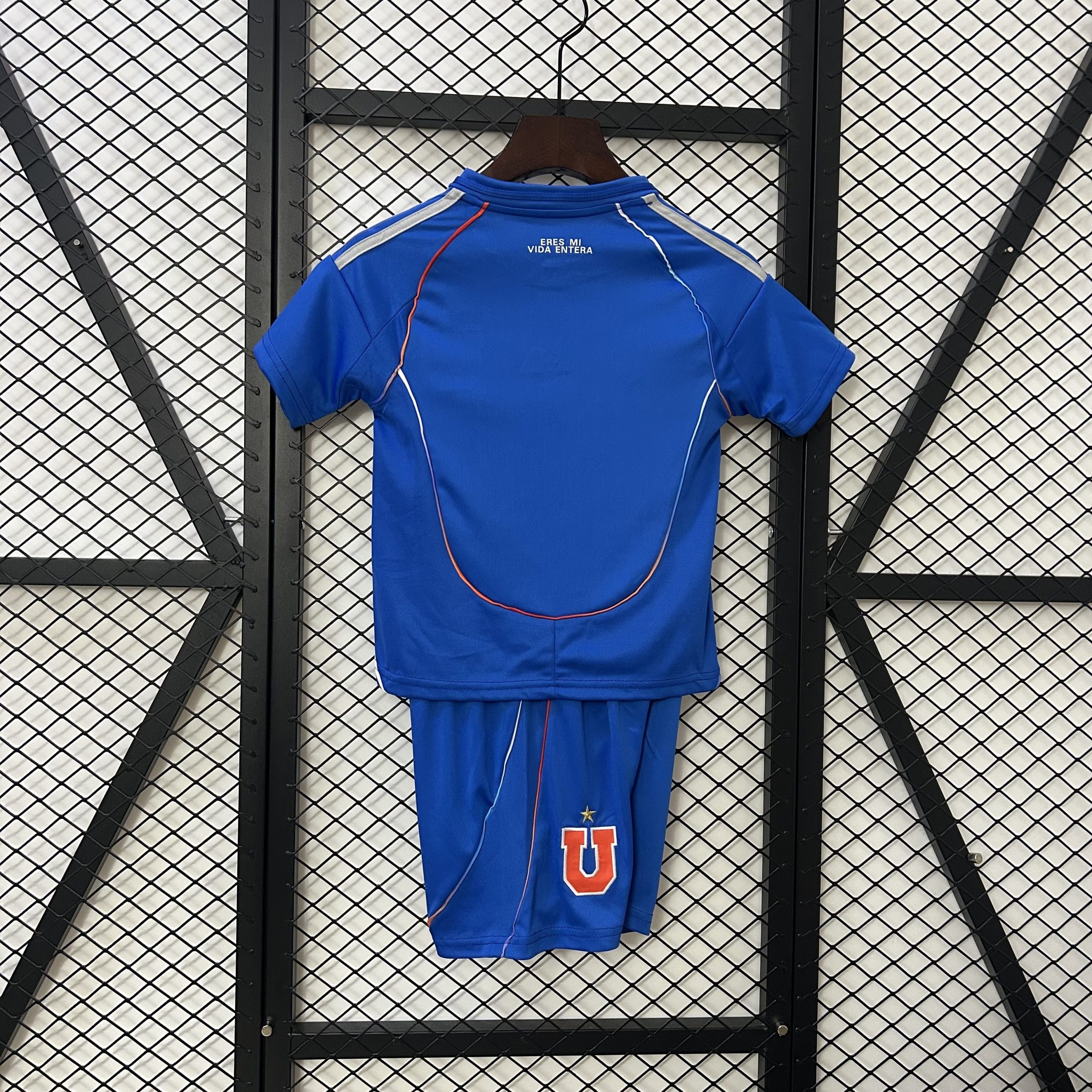 2025/26 Club Universidad De Chile Home Kids Kit - Image 2