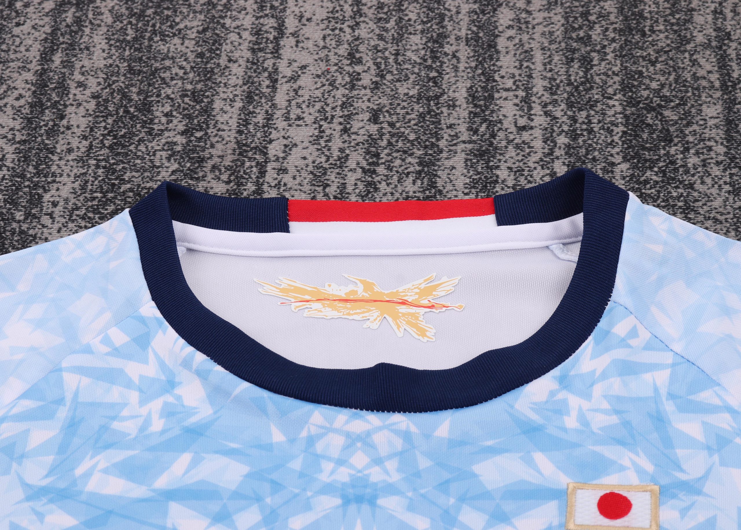 Japan 2016/17 Away Kids Kit - Image 5
