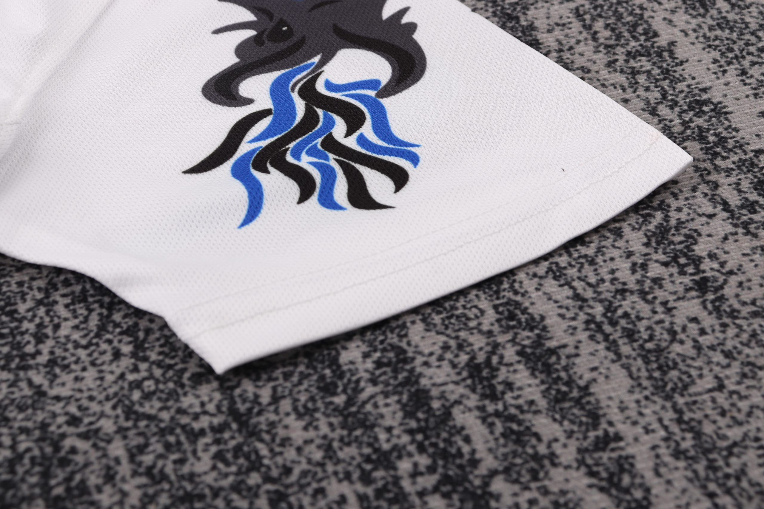 Inter Milan 2010/11 Away Kids Kit - Image 4