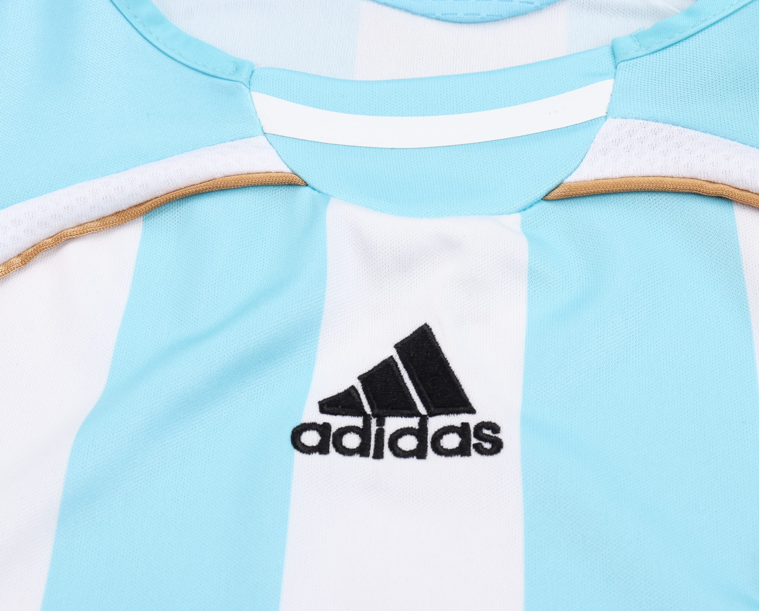 Argentina 2006 World Cup Home Kids Kit - Image 3