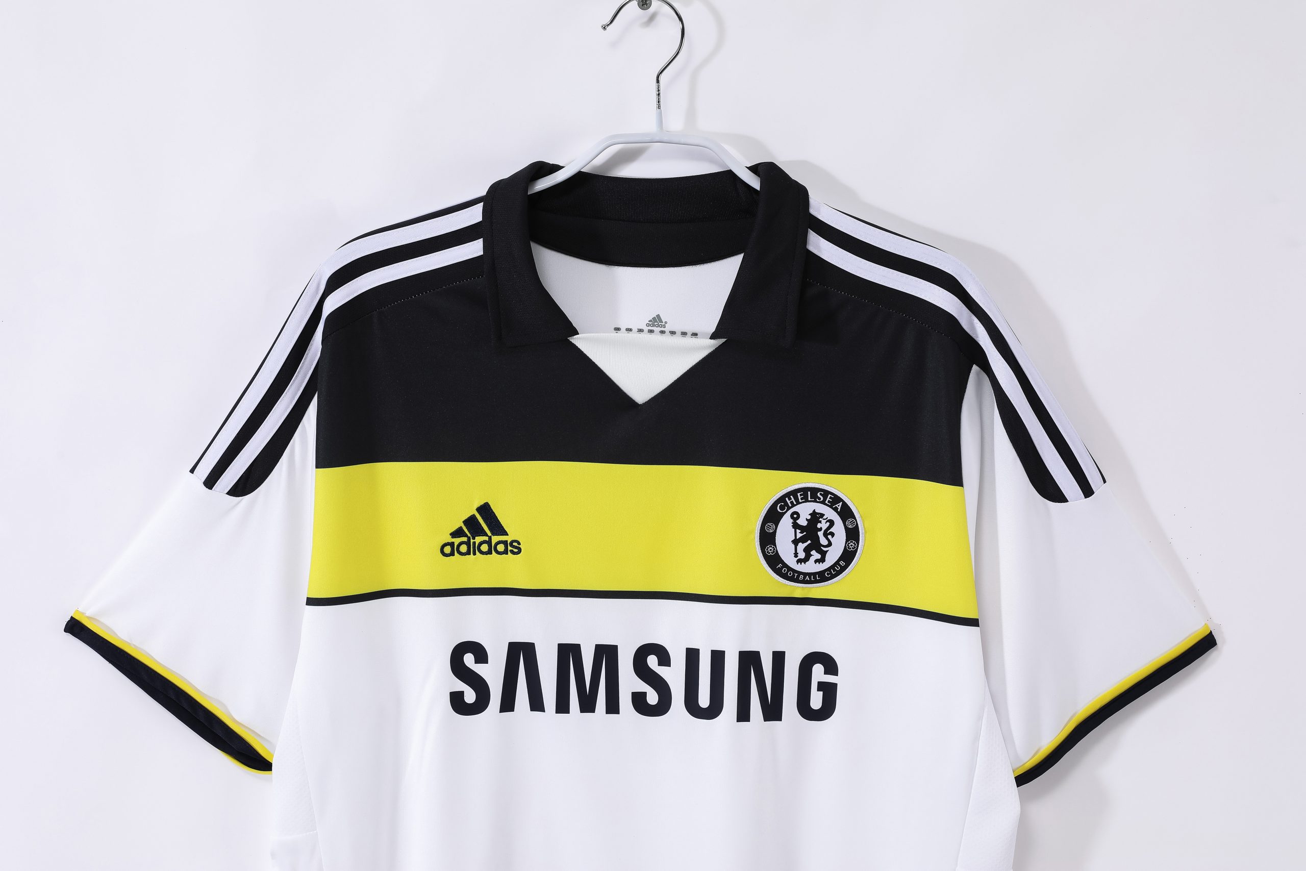 Chelsea 2011/12 Away Retro Jersey - Image 5