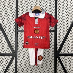 Manchester United 1996/97 Home Kids Kit