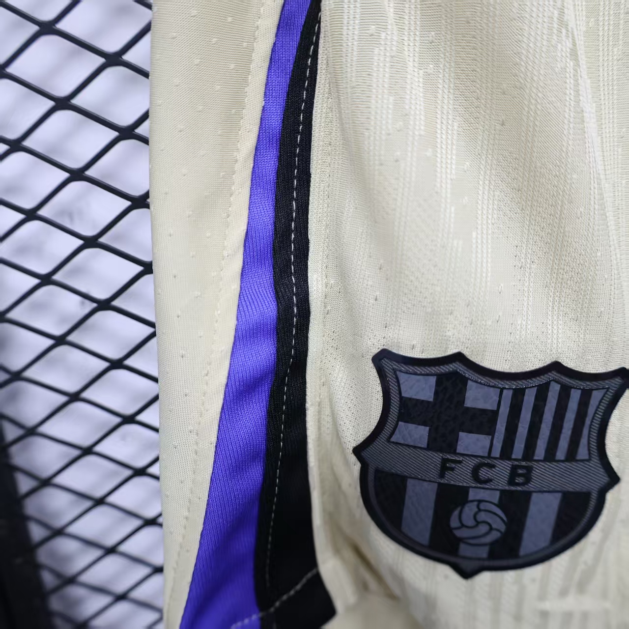 Barcelona 2025/26 Away Shorts (Player Version) - Image 4