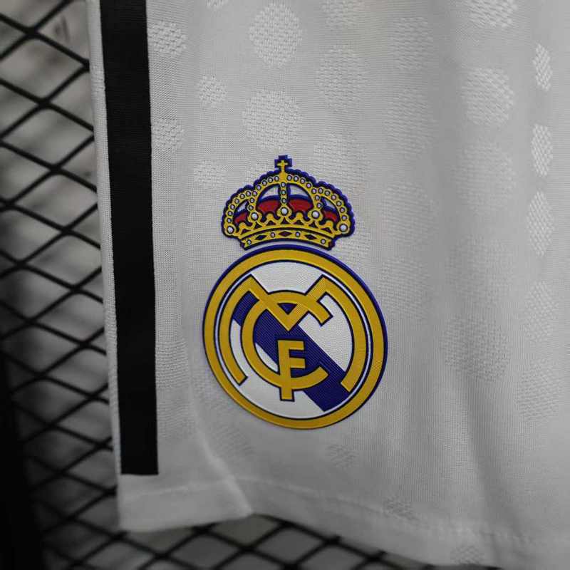 Real Madrid 2025/26 Home Shorts (Player Version) - Image 2