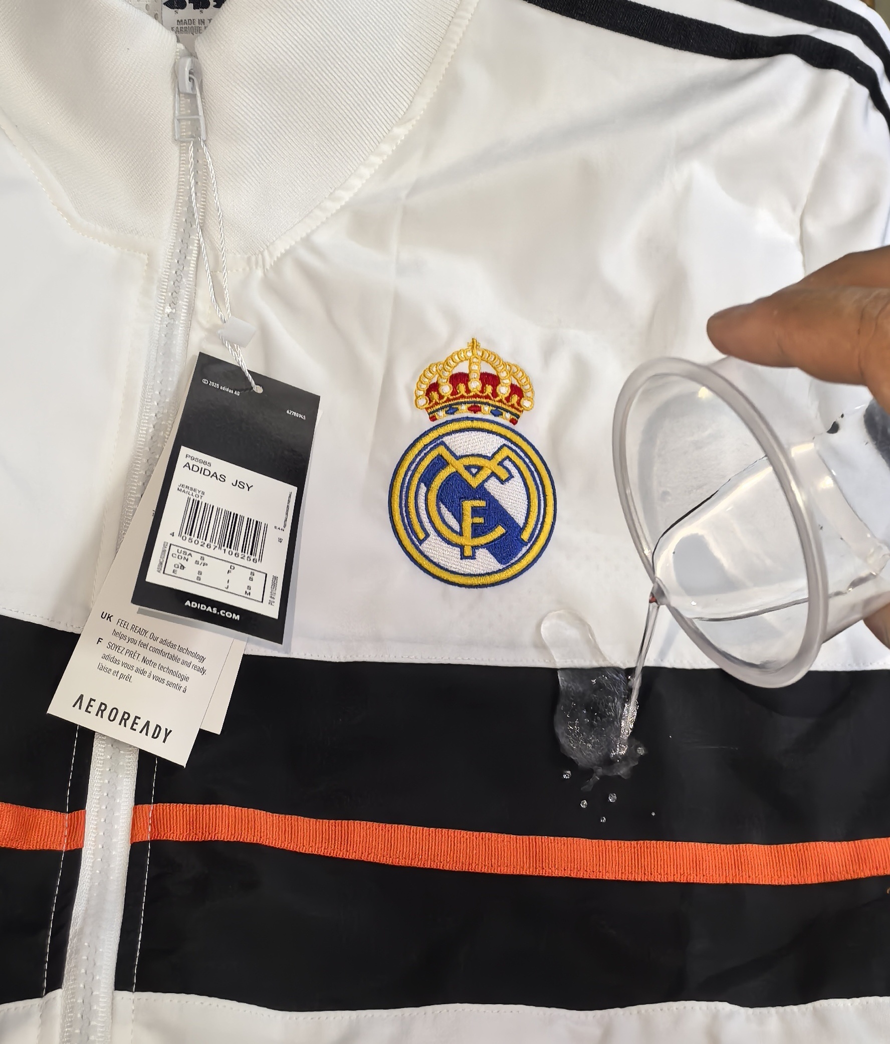 Real Madrid 2013/14 Retro Windbreaker - Image 3