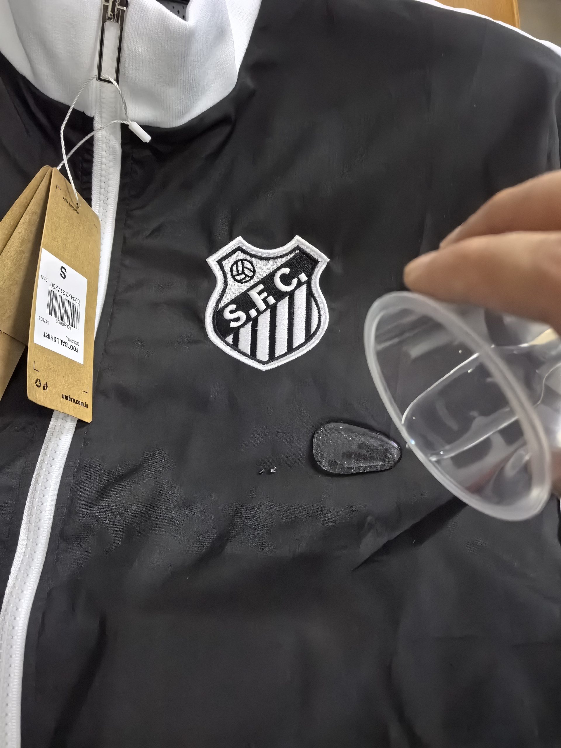 Santos FC 1960 Retro Windbreaker - Image 5