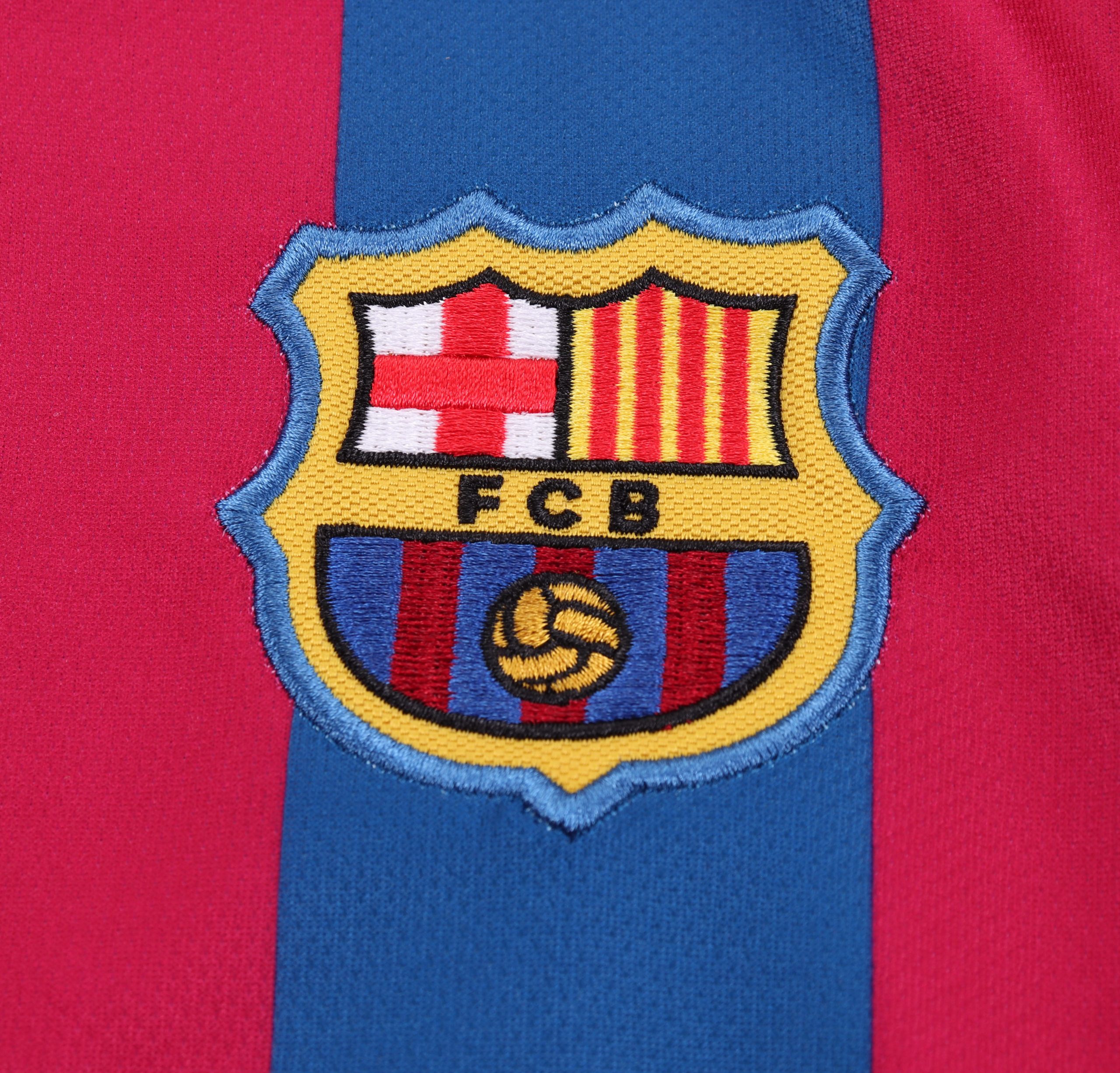 Barcelona 2005/06 Home Retro Kids Jersey (Long Sleeve) - Image 5