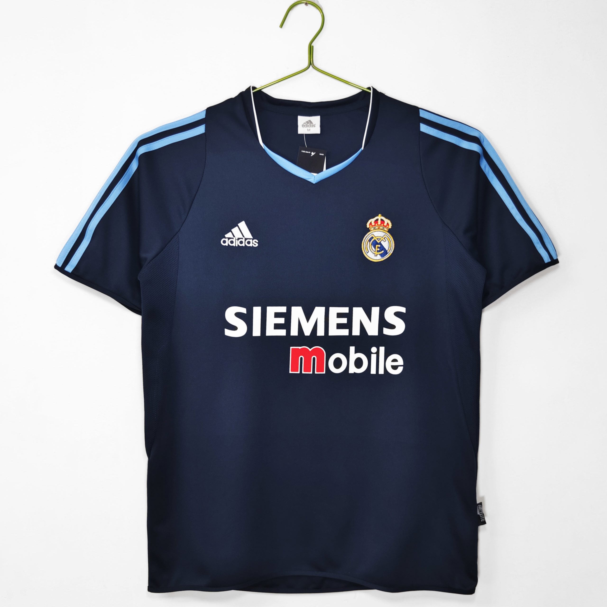 Real Madrid 2003/04 Away Retro Jersey (Fan Version)