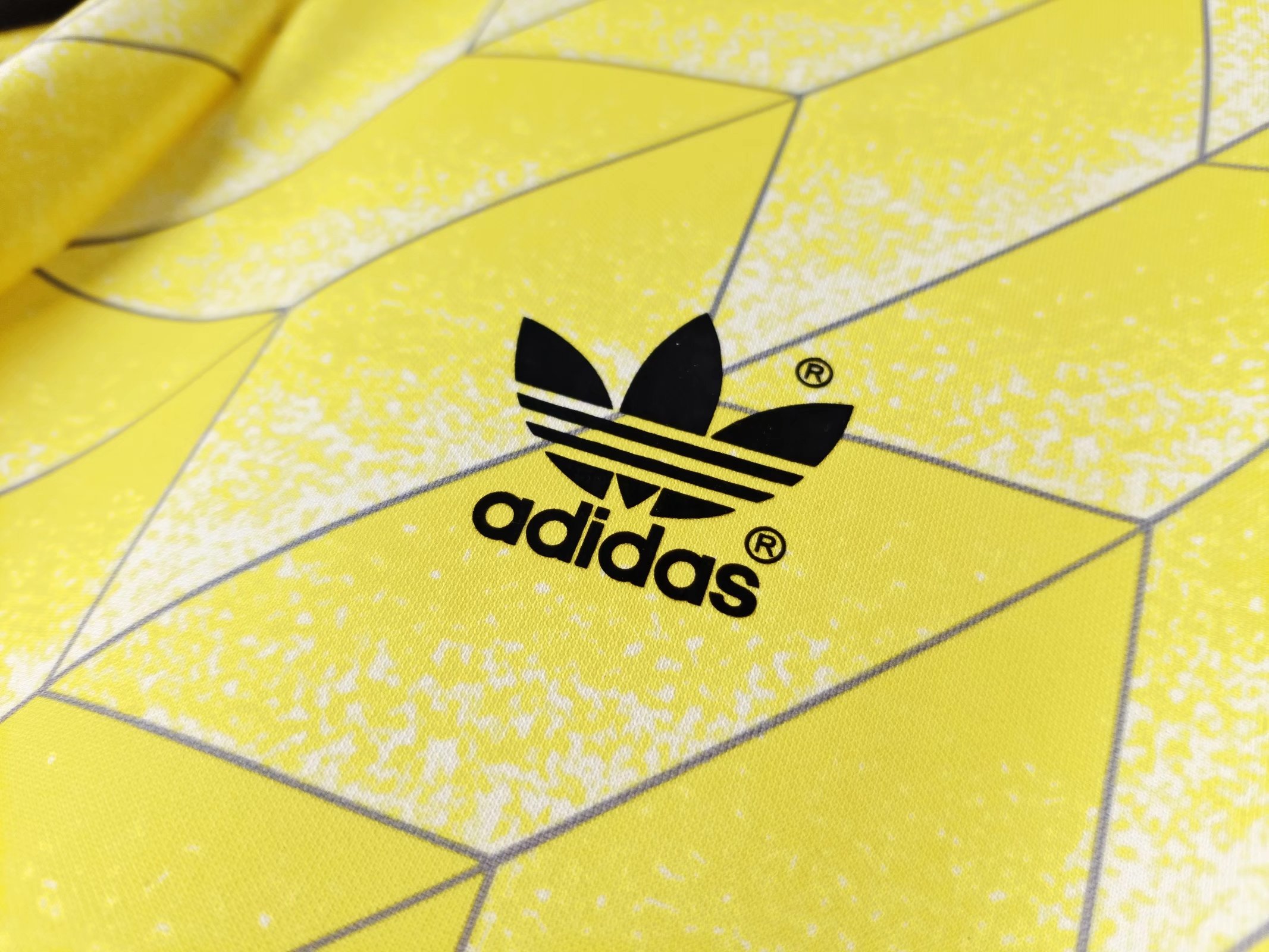 Borussia Dortmund 1988 Home Retro Jersey - Image 4