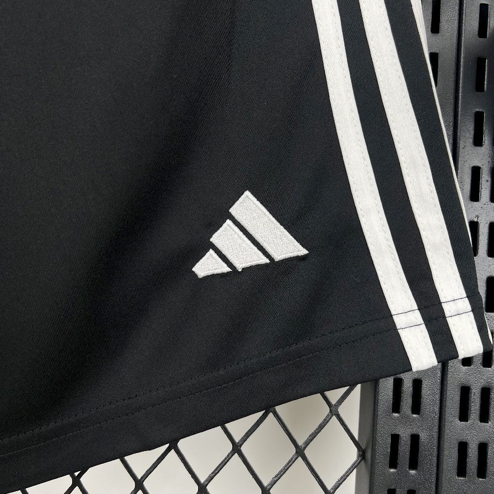 Newcastle United 2025/26 Home Shorts - Image 4