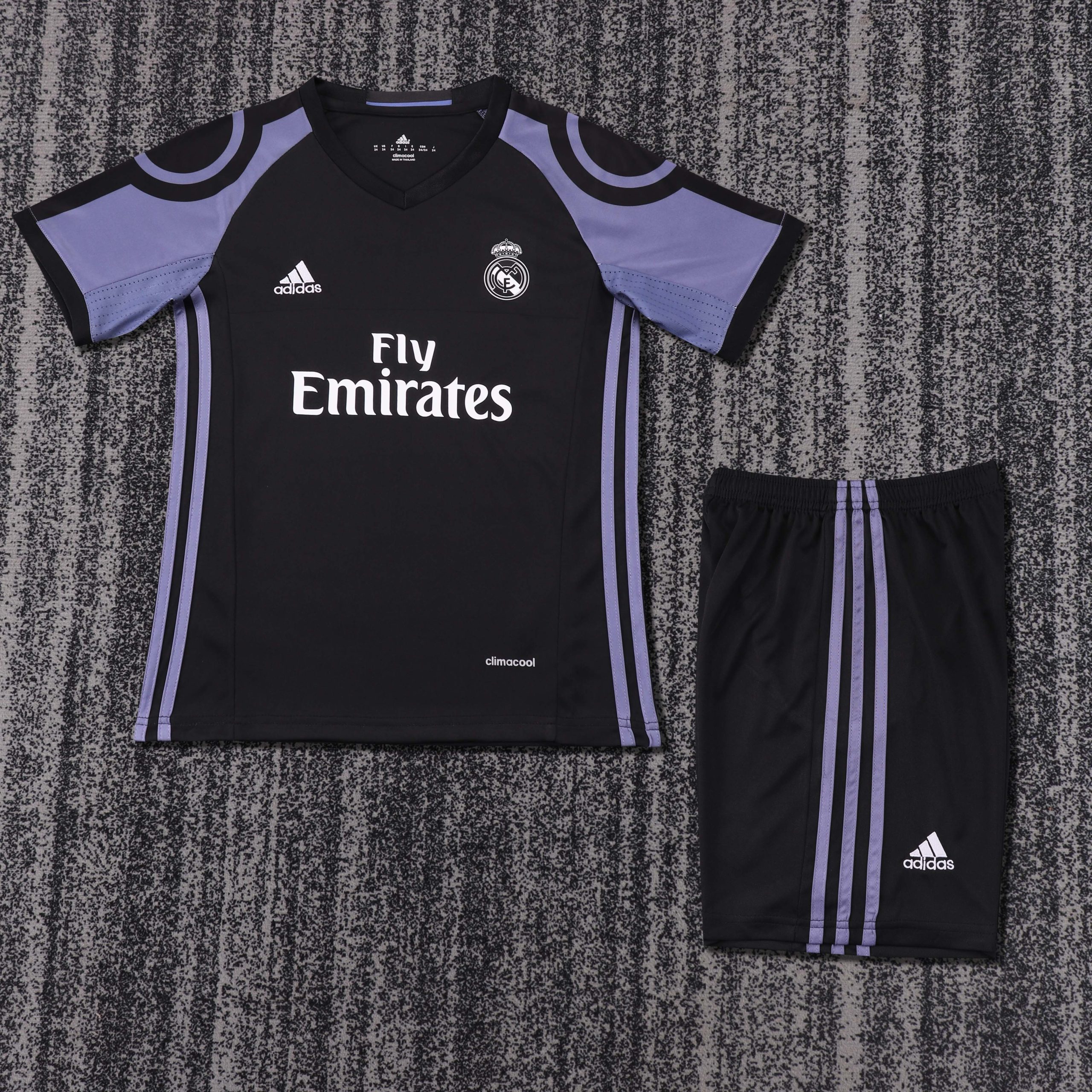 Real Madrid 2016/17 Third Kids Kit