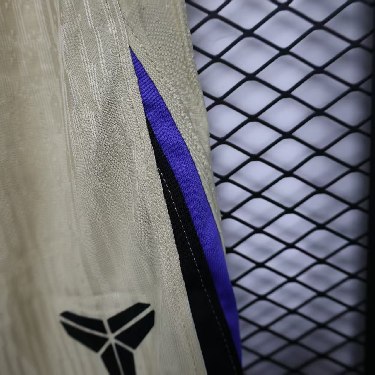 Barcelona 2025/26 Away Shorts (Player Version) - Image 5