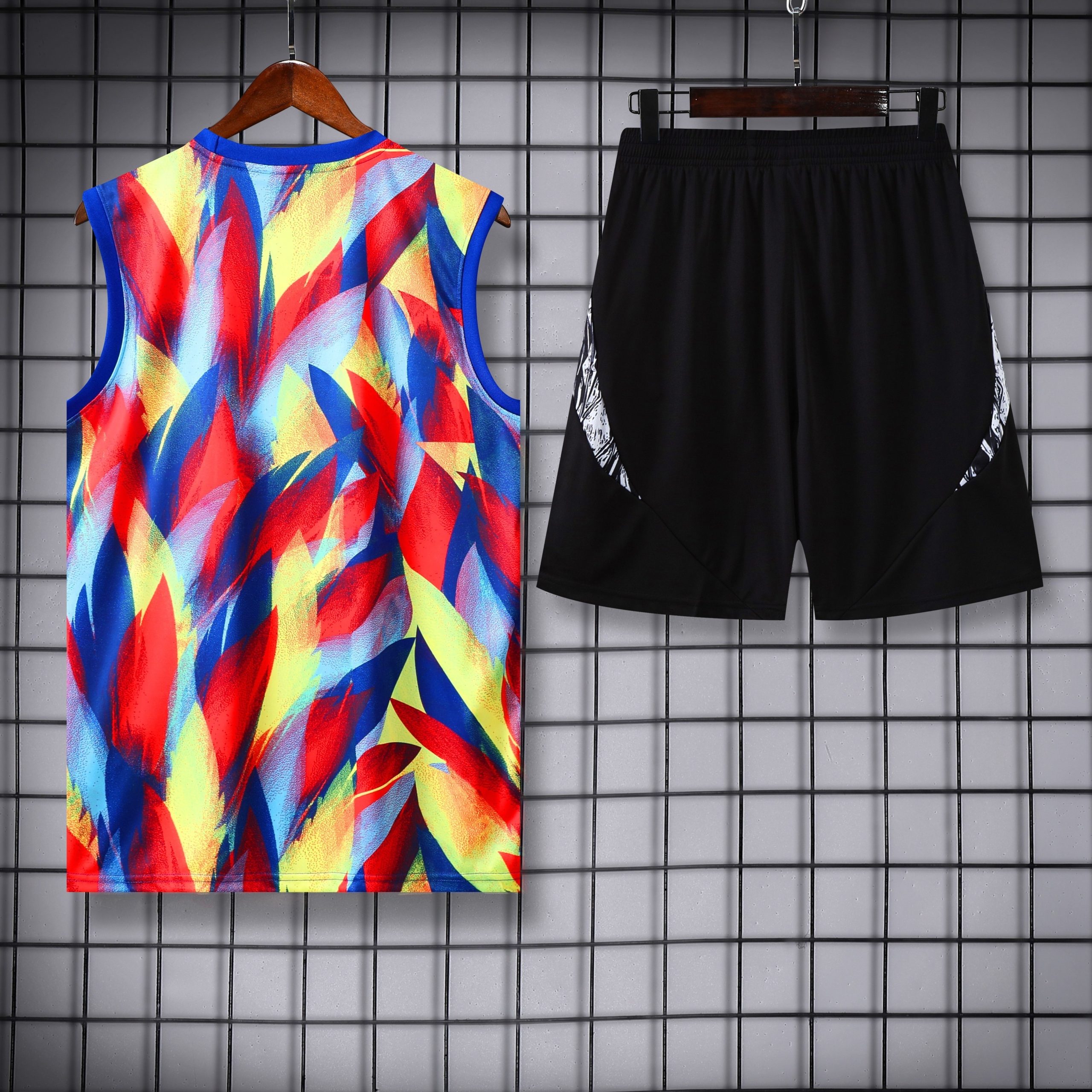 2025/26 Arsenal Vest Suit - Image 2