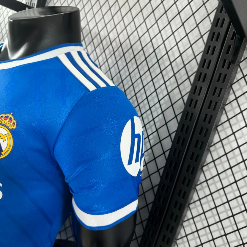 Real Madrid 2025/26 Third Jersey (Player Version) - Image 5