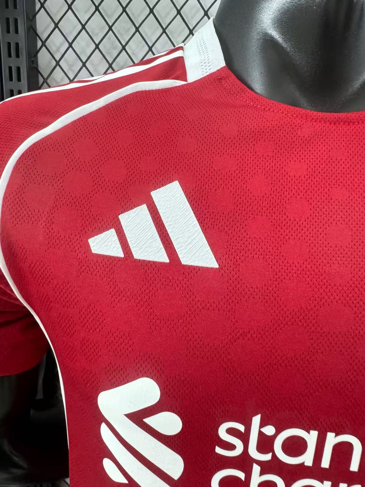 Liverpool 2025/26 Home Jersey (Player Version) - Image 2
