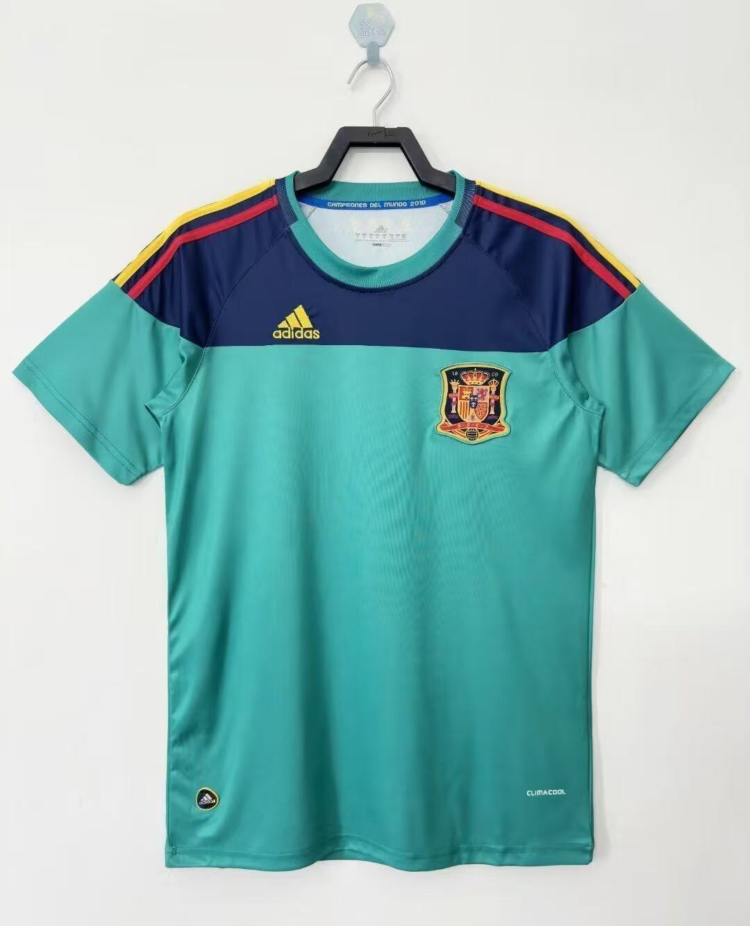 Spain 2010 World Cup Goalkeeper Retro Jersey (Fan Version)
