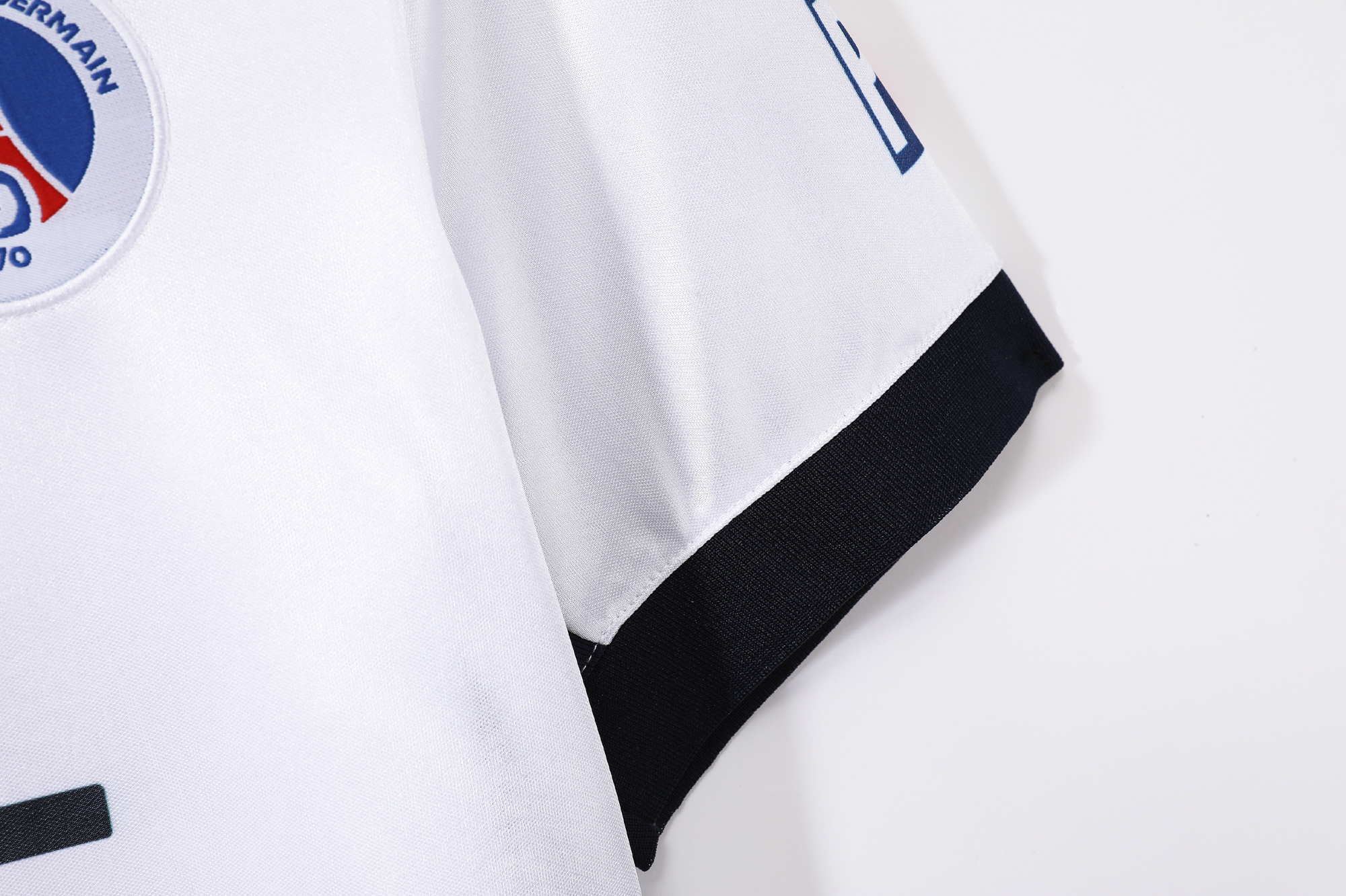 1998/99 PSG Away Retro Jersey Fan Version - Image 5