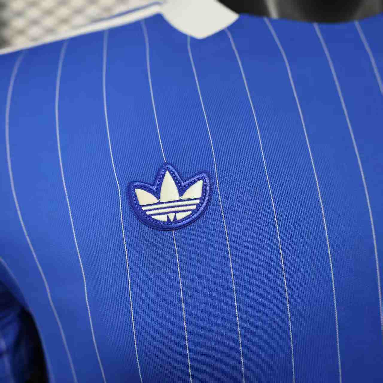 Chelsea 2025/26 Retro Jersey (Player Version) - Image 3