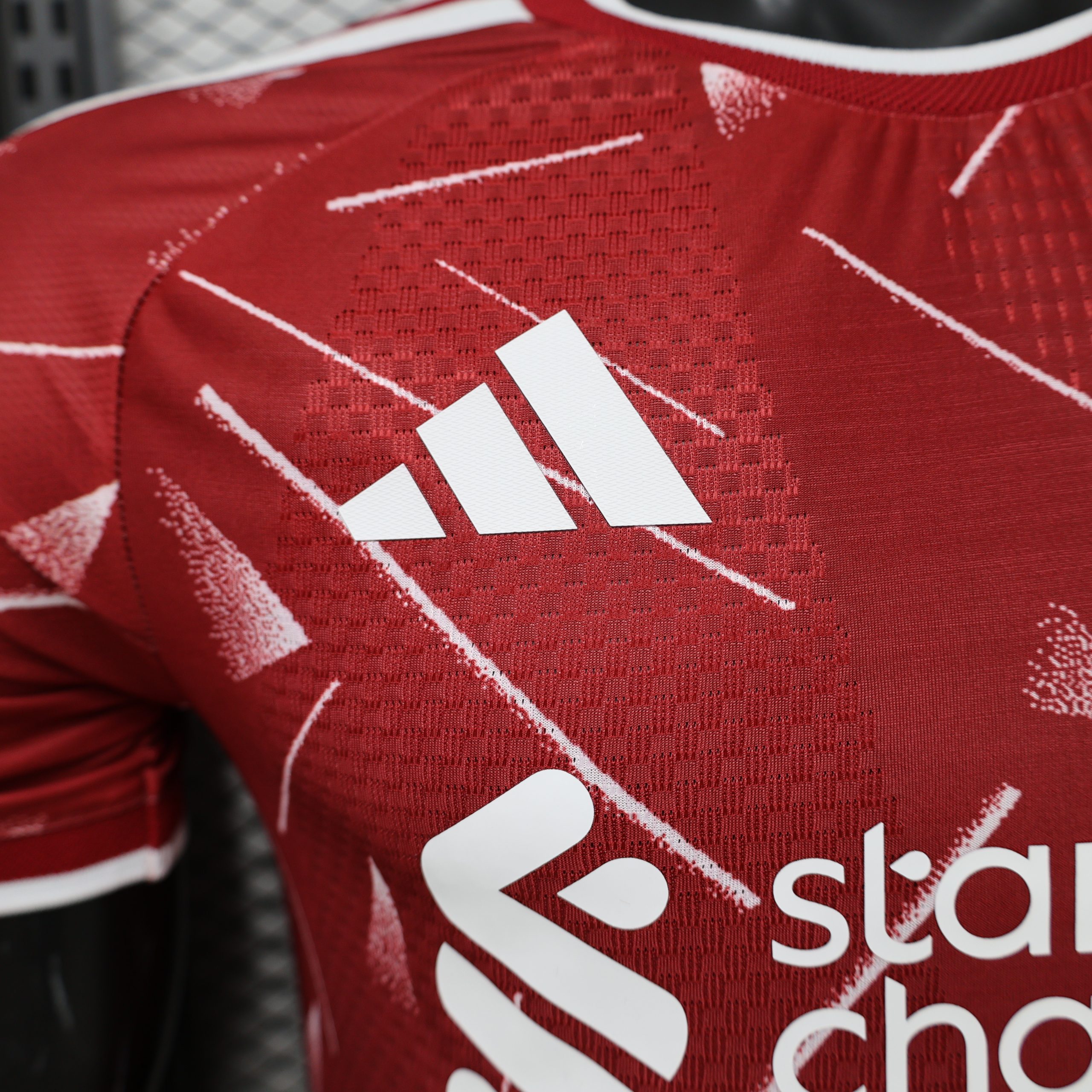 Liverpool 2026/27 Home Jersey (Player Version) - Image 4