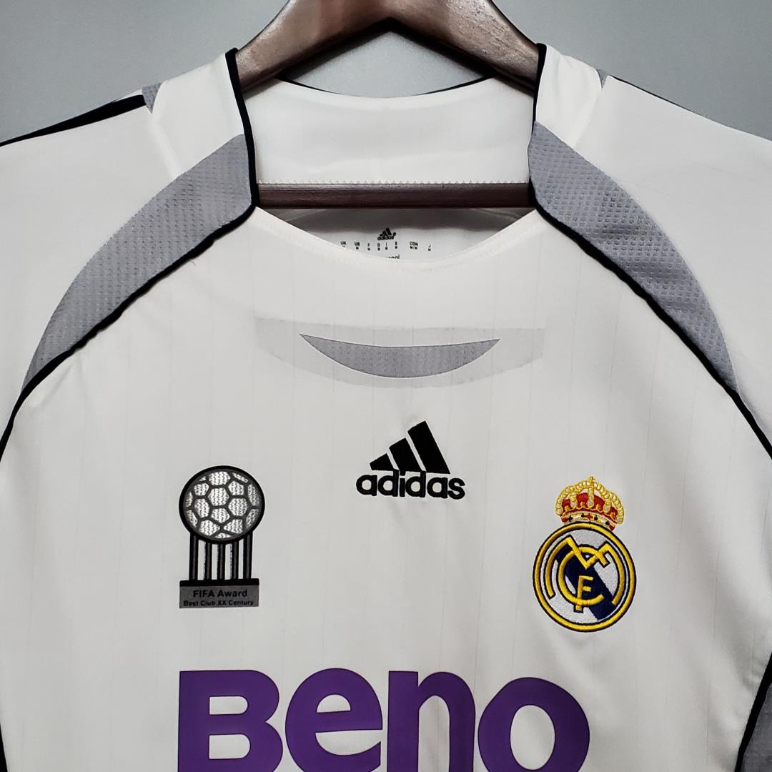 Real Madrid 2006/07 Home Retro Jersey (Long Sleeve) - Image 2