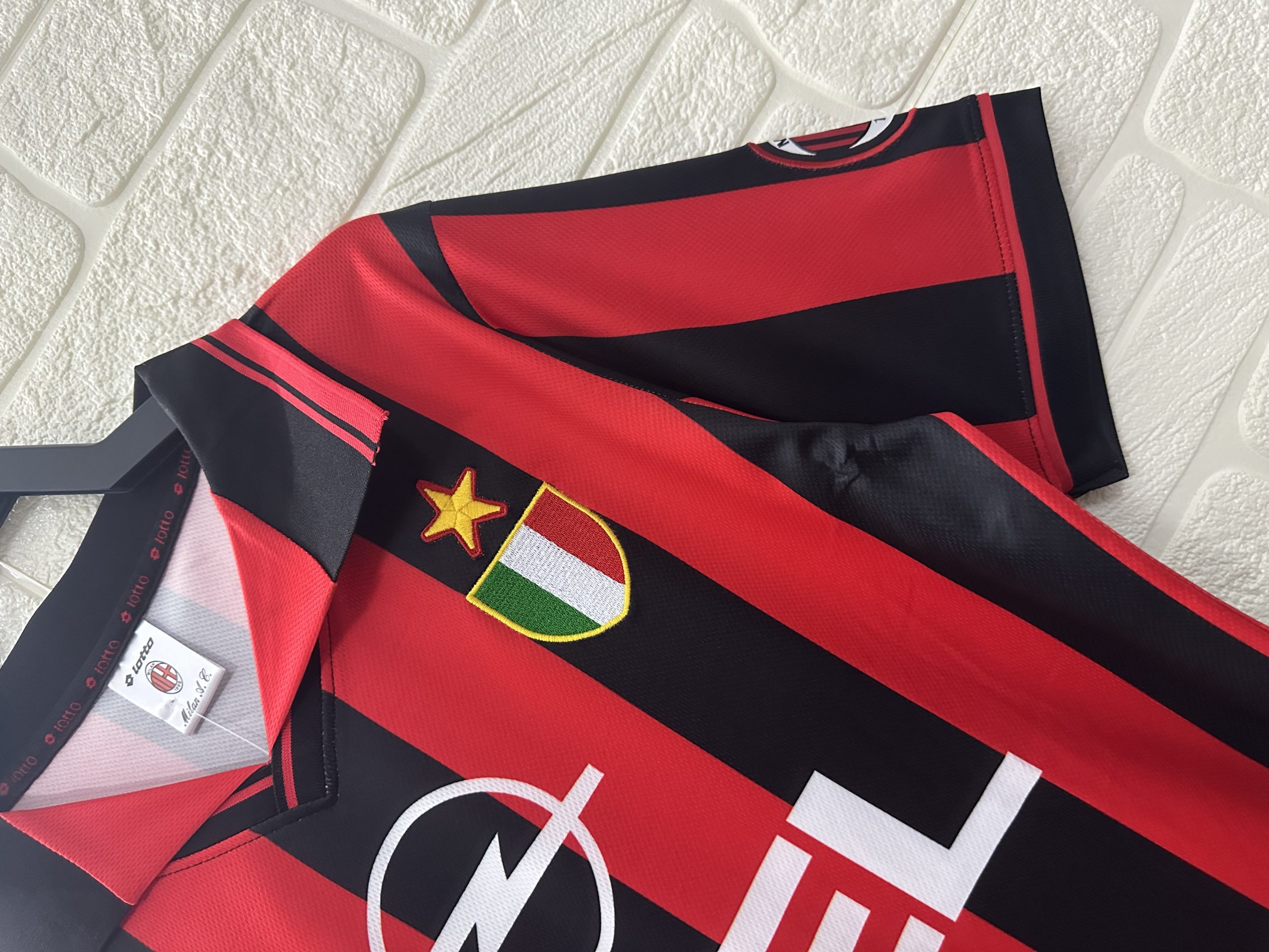 AC Milan 1996/97 Home Retro Jersey - Image 4