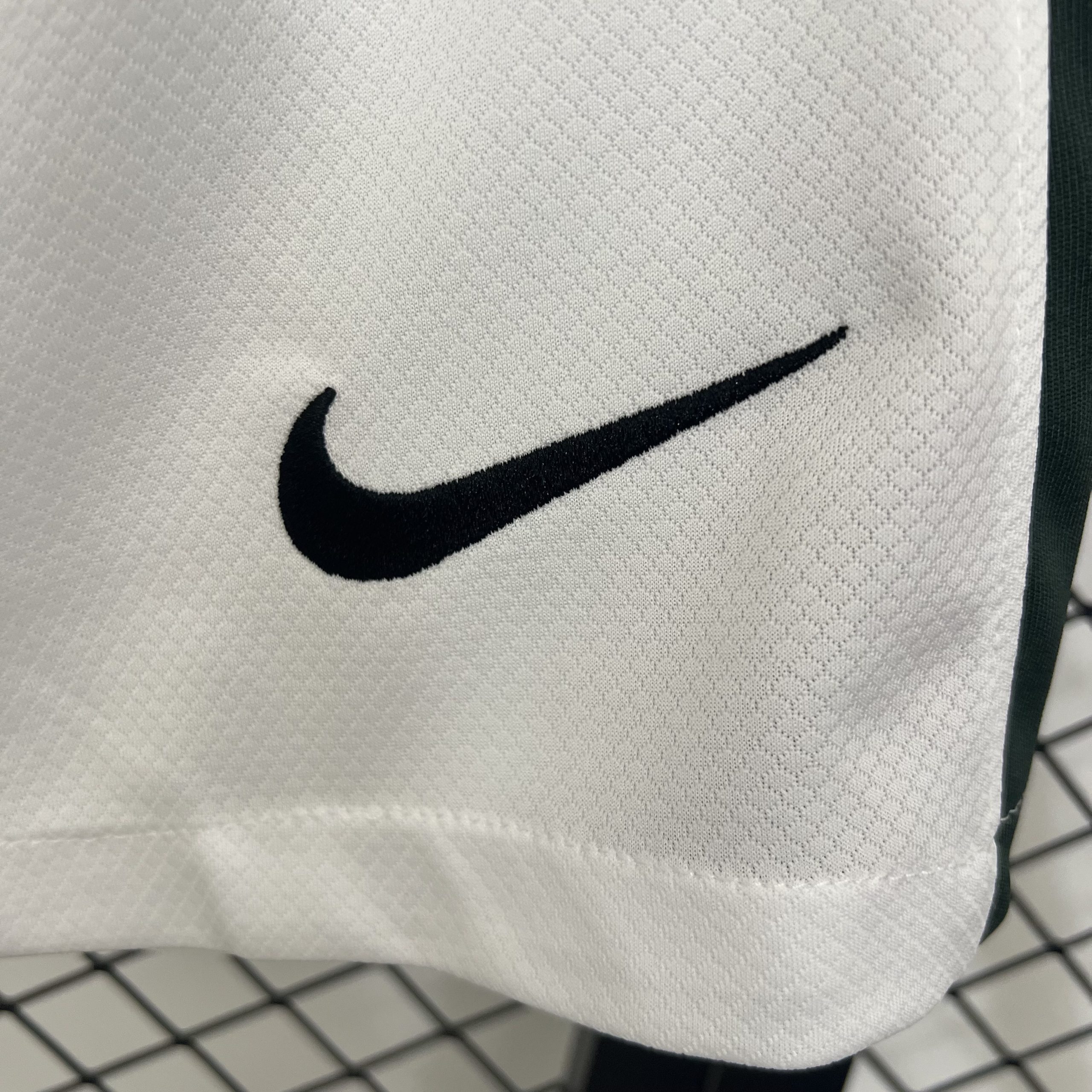Chelsea 2025/26 Away Shorts - Image 5