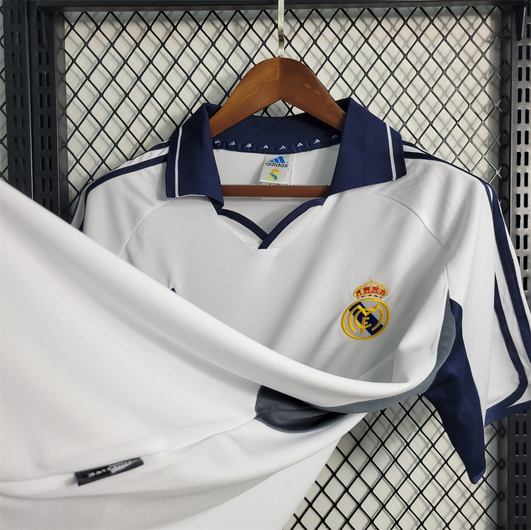Real Madrid 2000/01 Home Retro Jersey (Fan Version) - Image 3