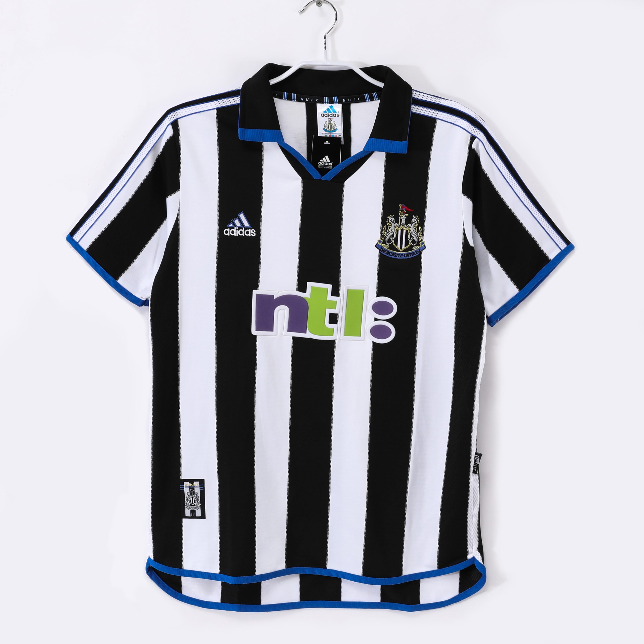 Newcastle United 2000/01 Home Retro Jersey