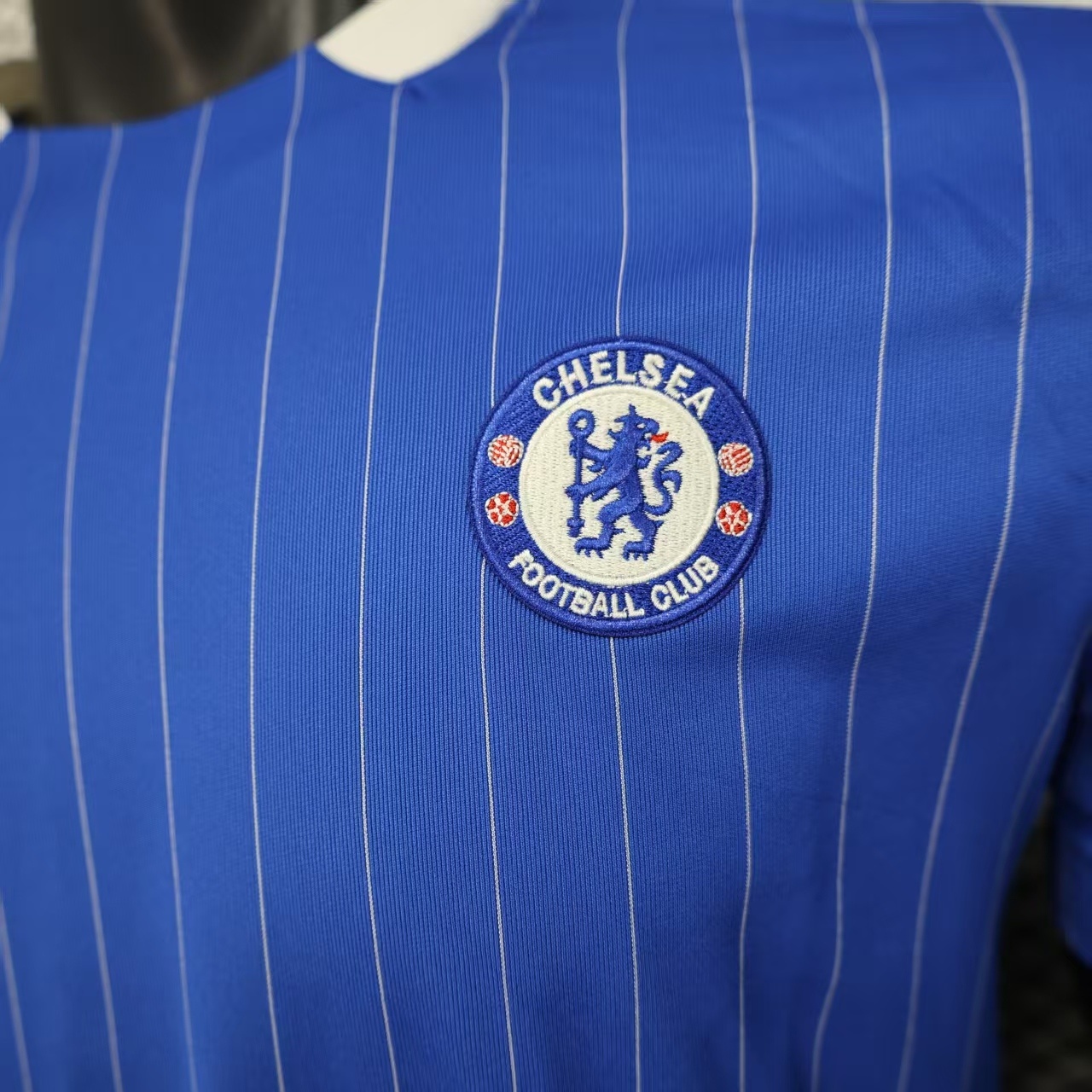Chelsea 2025/26 Retro Jersey (Player Version) - Image 4