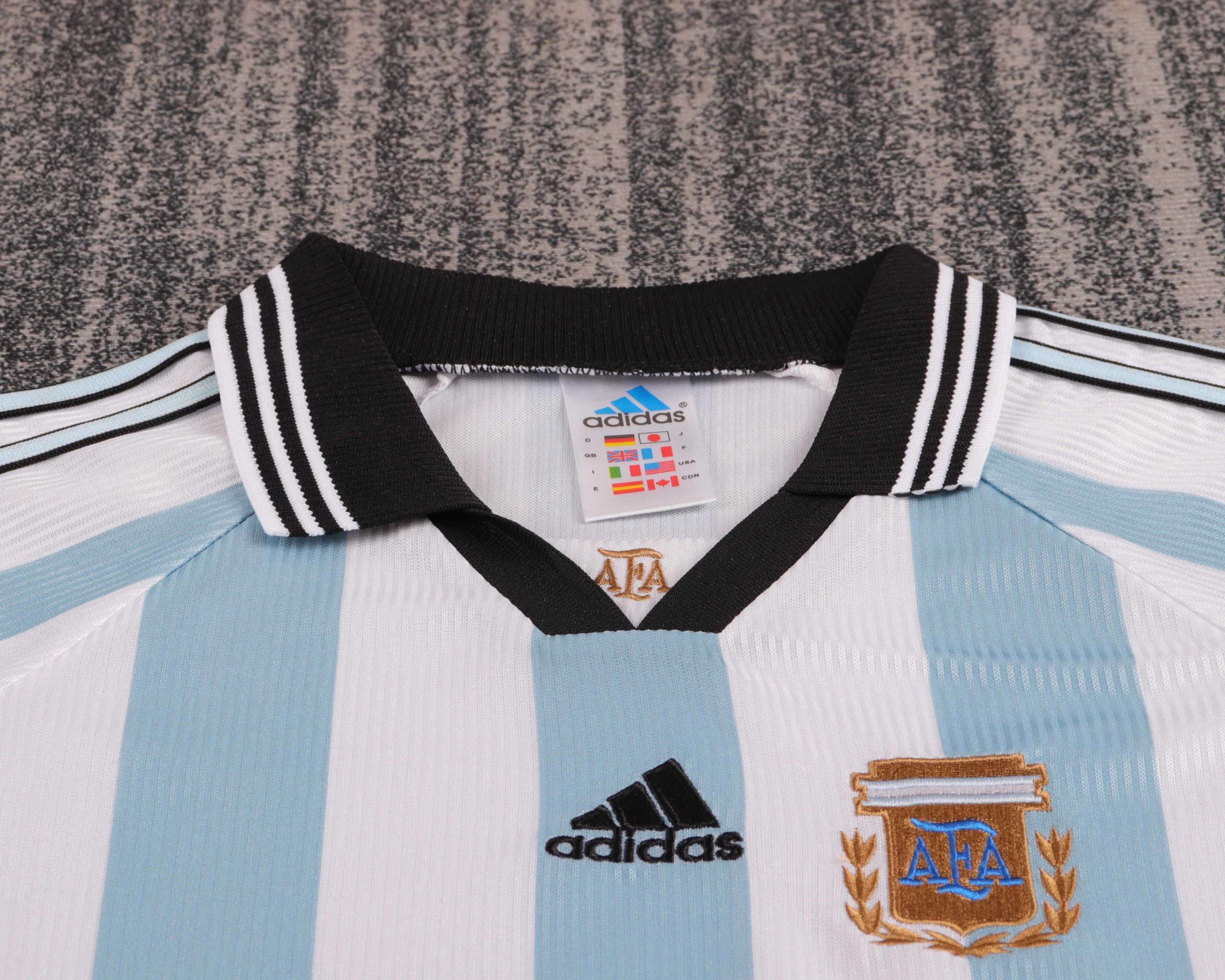 Argentina 1998 World Cup Home Kids Kit - Image 3