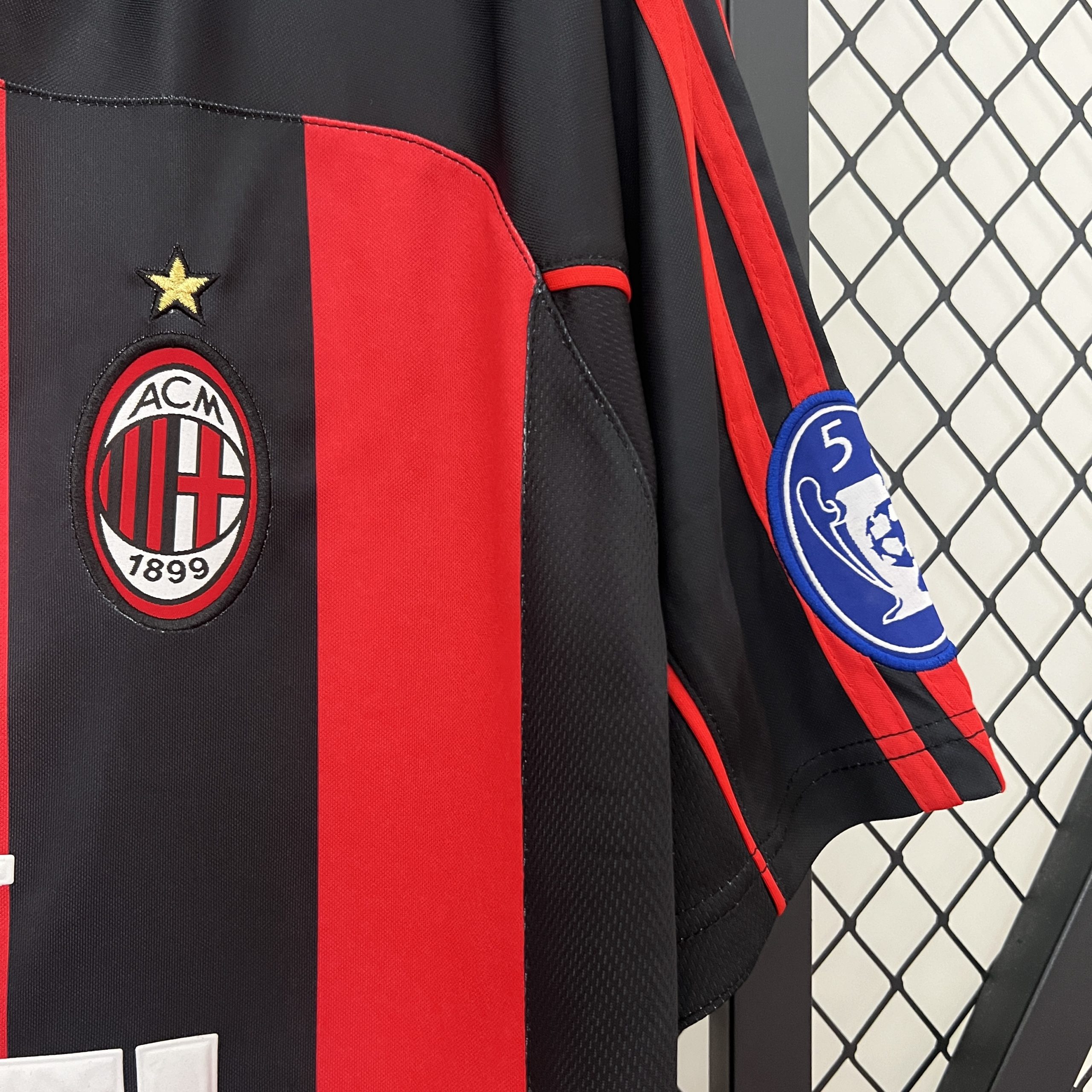 AC Milan 2000/01 Home Retro Jersey - Image 5