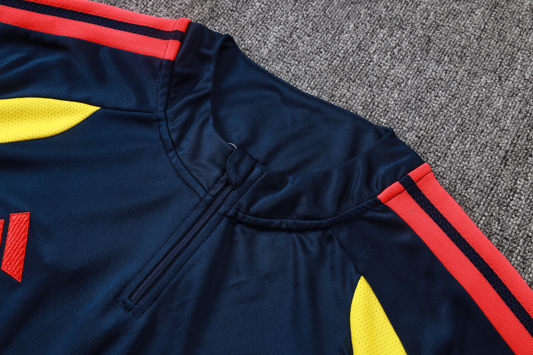 Colombia 2026 Training Set (Long Sleeve) - Image 3