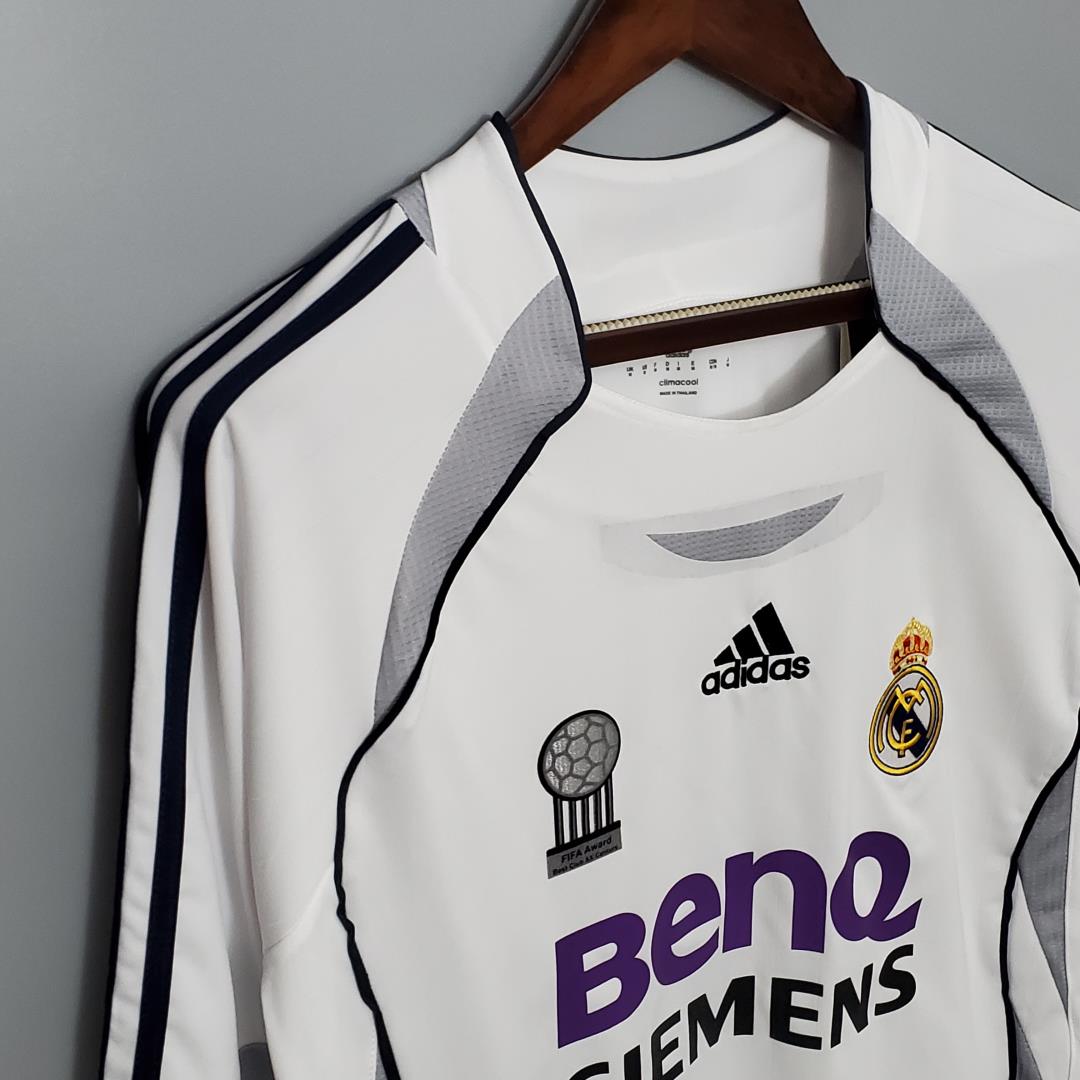 Real Madrid 2006/07 Home Retro Jersey (Long Sleeve) - Image 5