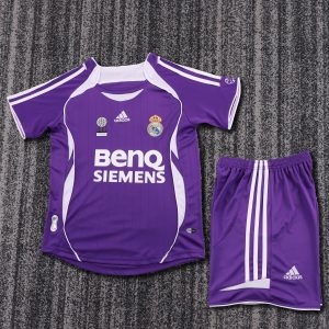 Real Madrid 2006/07 Away Kids Kit