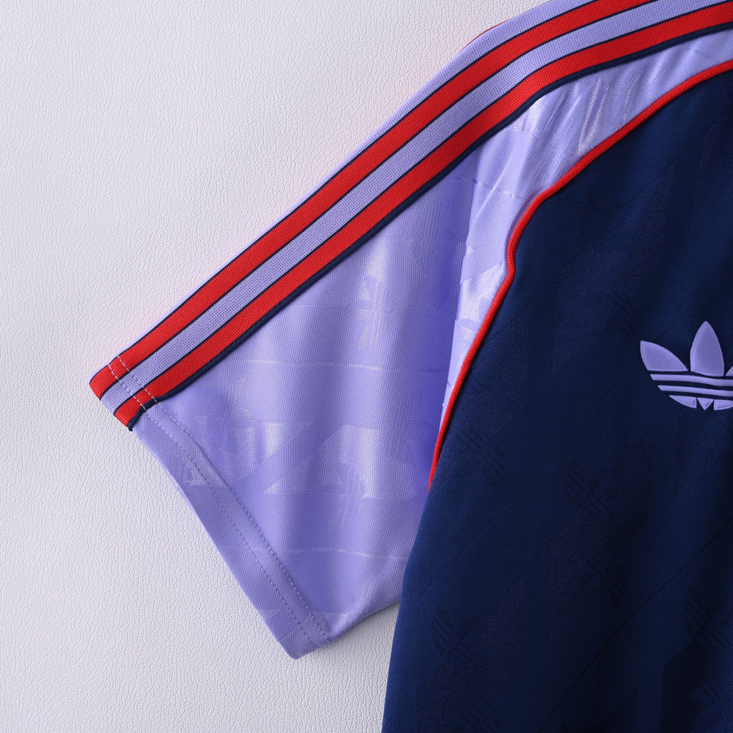 Arsenal 2024/25 Retro Jersey - Image 5