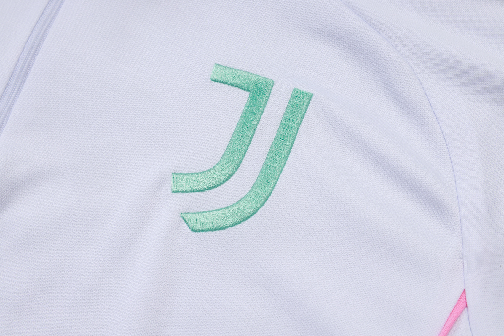 Juventus 2025/26 Kids Training Set (Long Sleeve) - Image 4