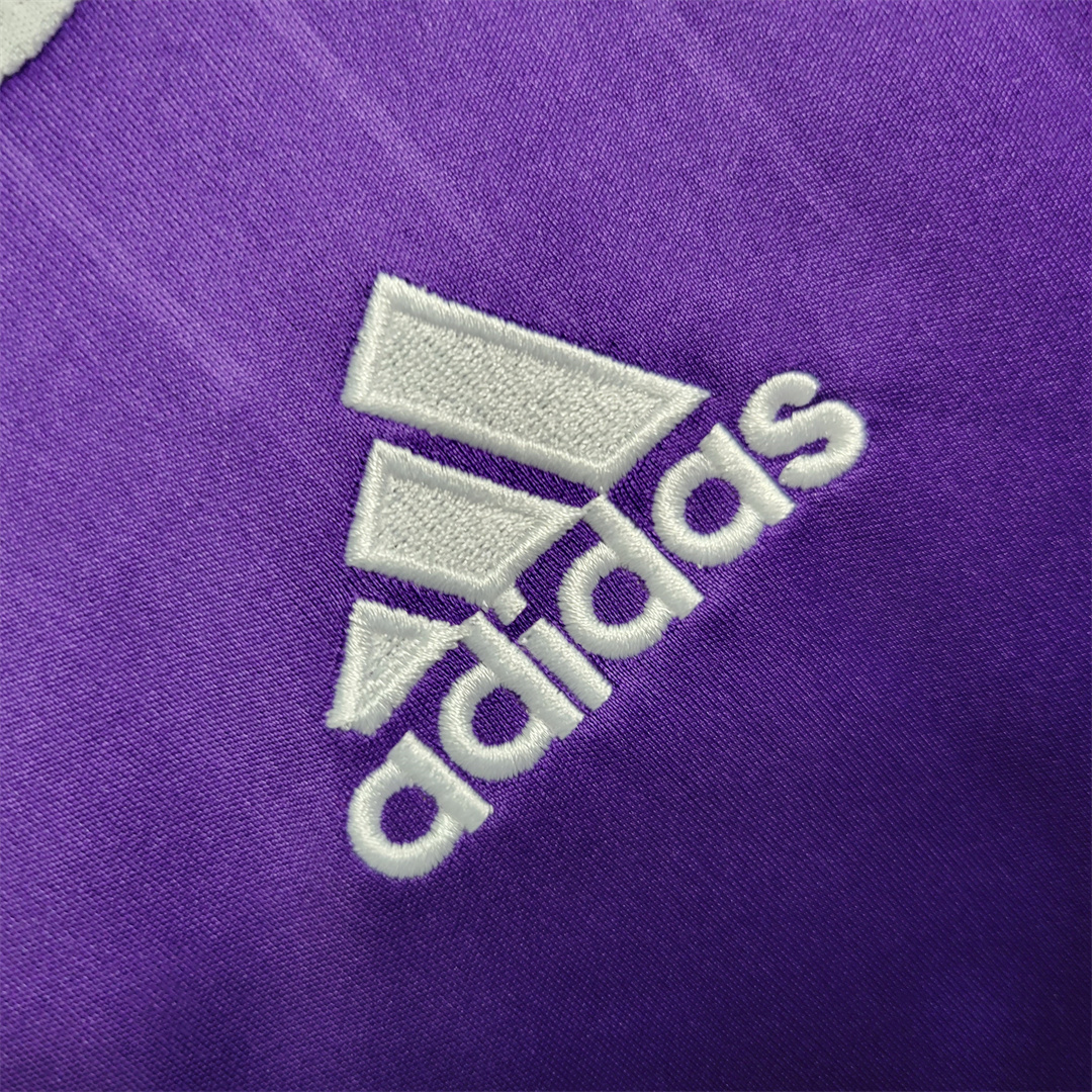 Real Madrid 2006/07 Away Retro Jersey - Image 4