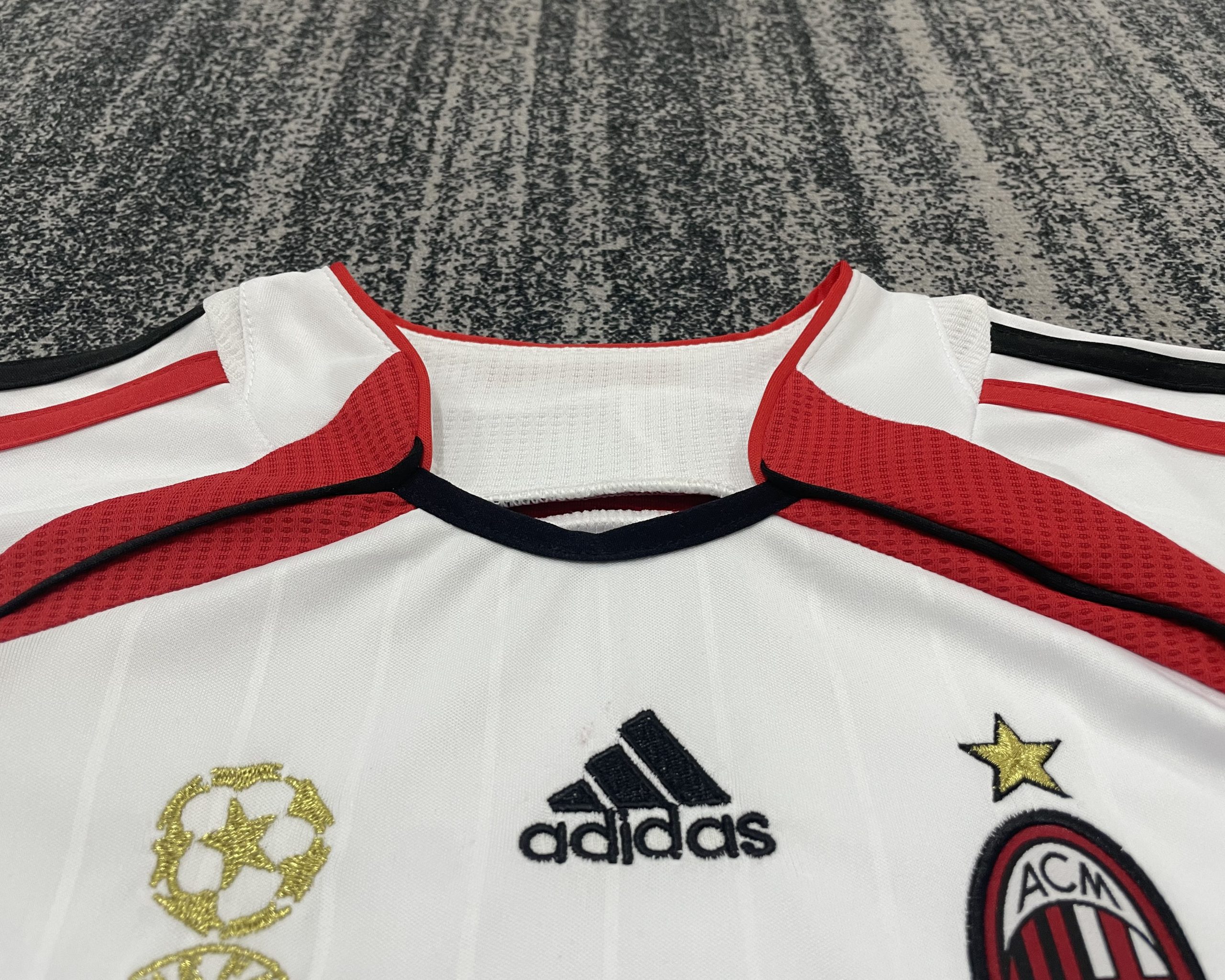 AC Milan 2006/07 Champions League Away Kids Kit - Image 3