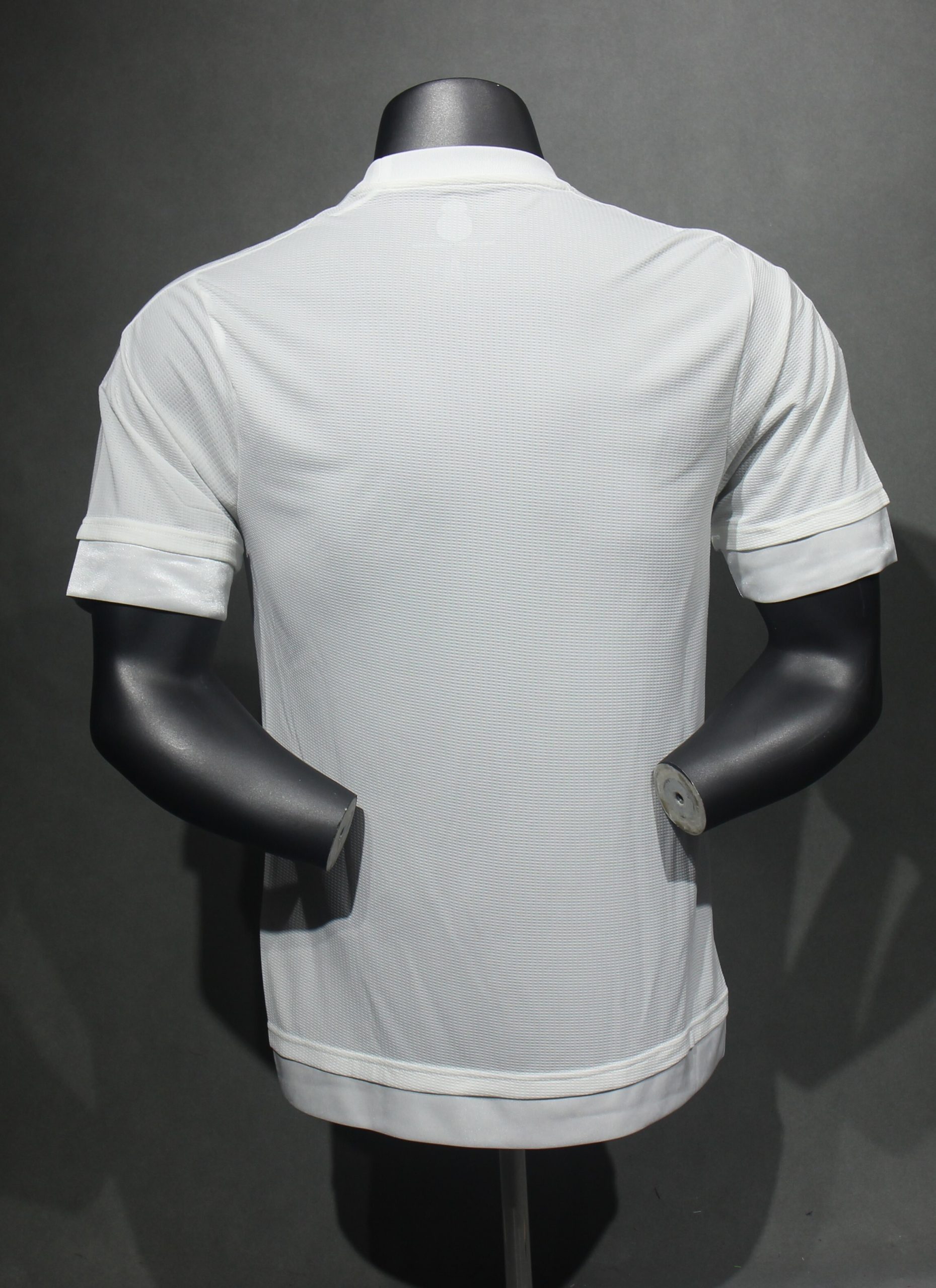 Real Madrid 2015/16 Home Retro Jersey (Player Version) - Image 2