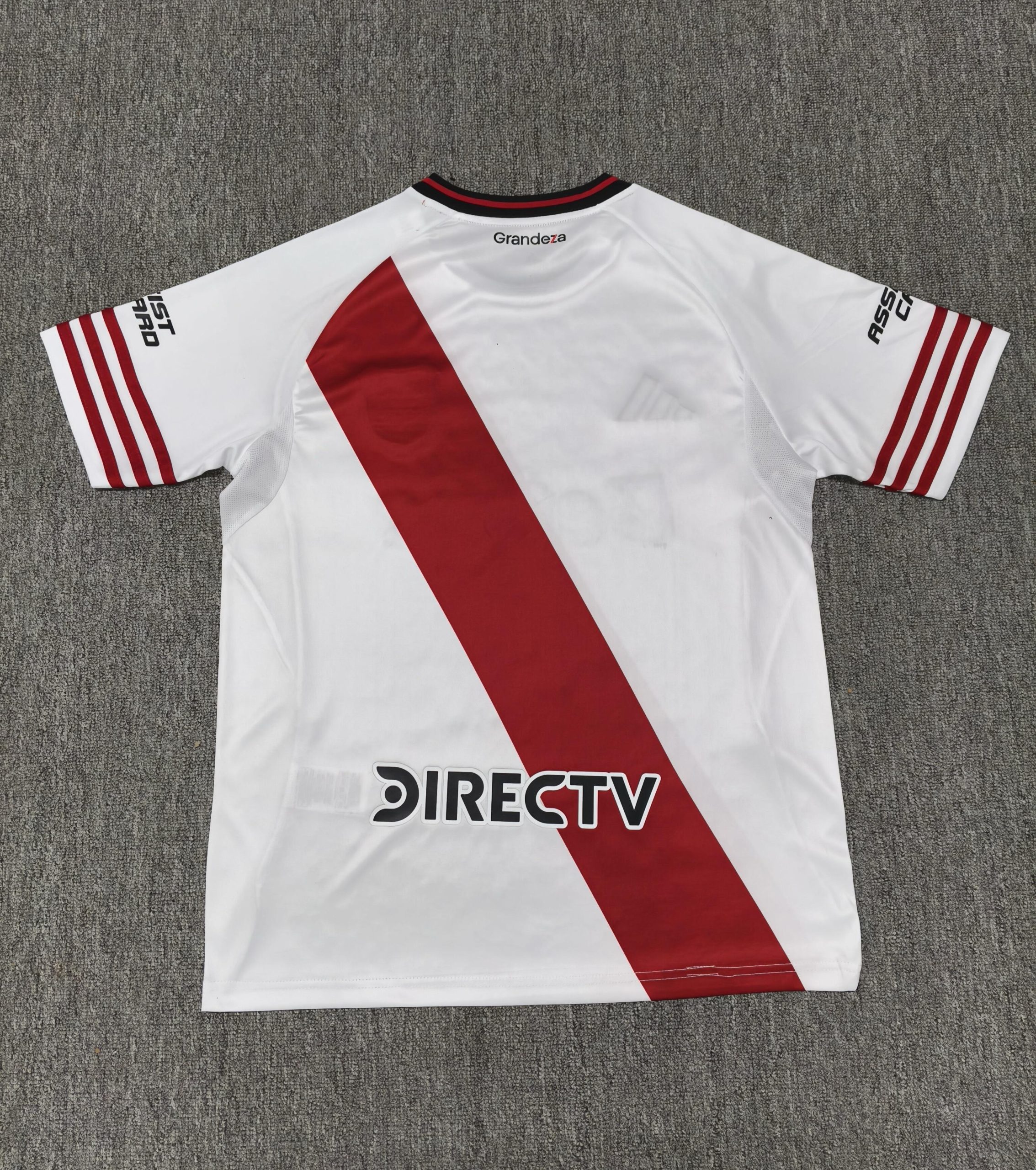 River Plate 2025/26 Home Jersey - Image 2