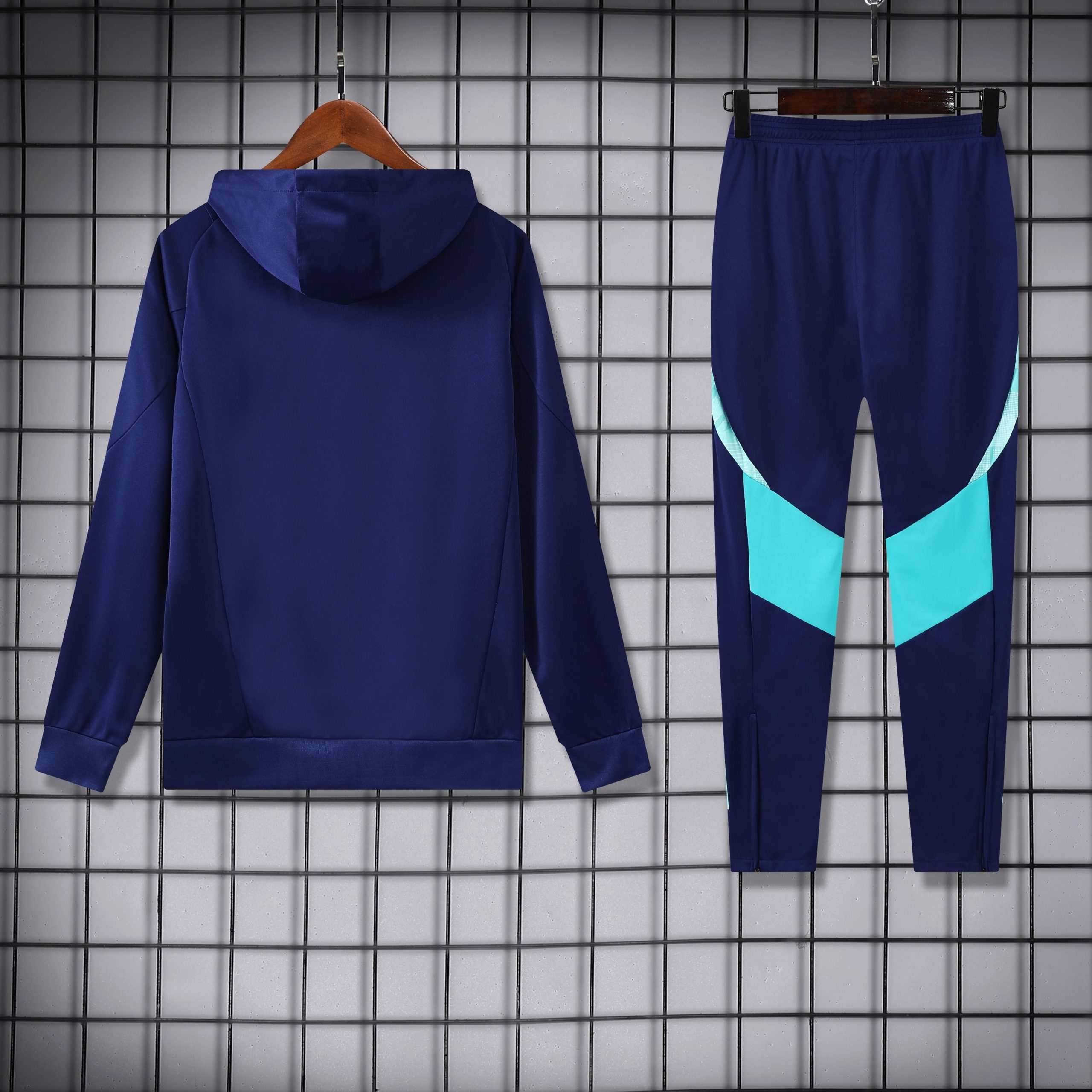 2025/26 CR Flamengo Hoodie Set (Top + Pants) - Image 2