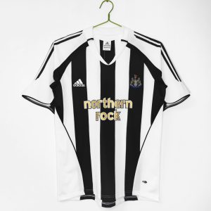 Newcastle United 2005/06 Home Retro Jersey