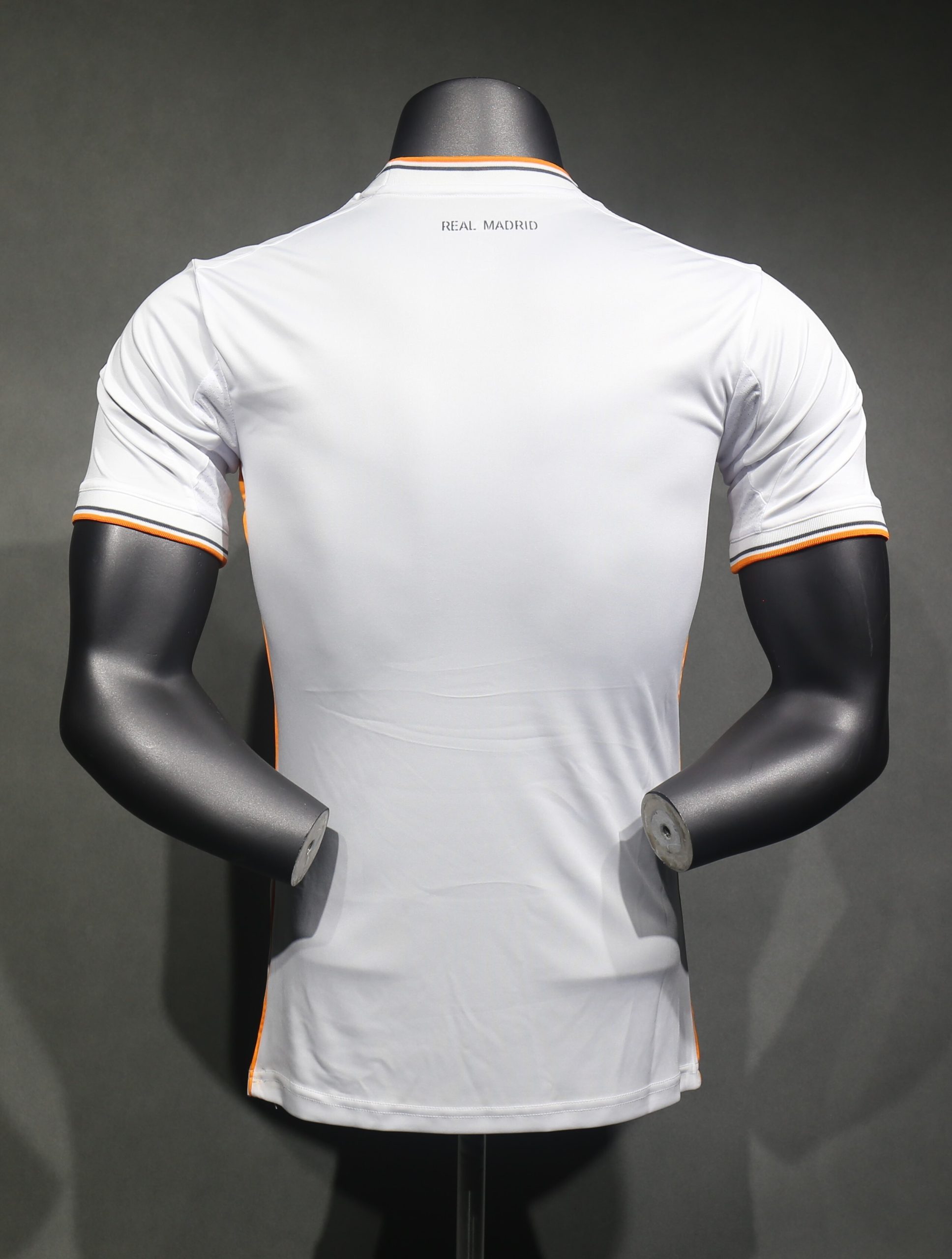 Real Madrid 2013/14 Home Retro Jersey (Player Version) - Image 2