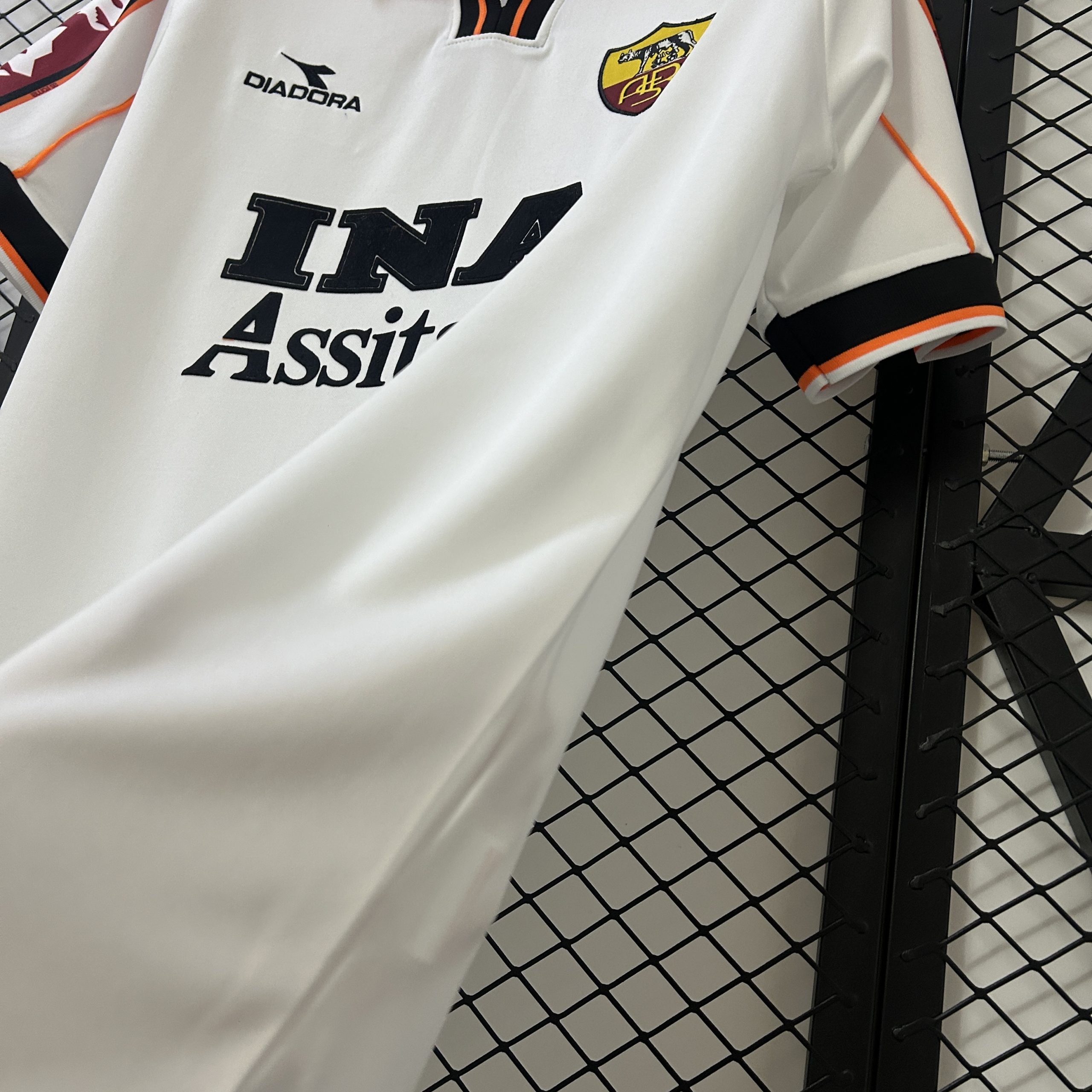Roma 1998/99 Away Retro Jersey - Image 5