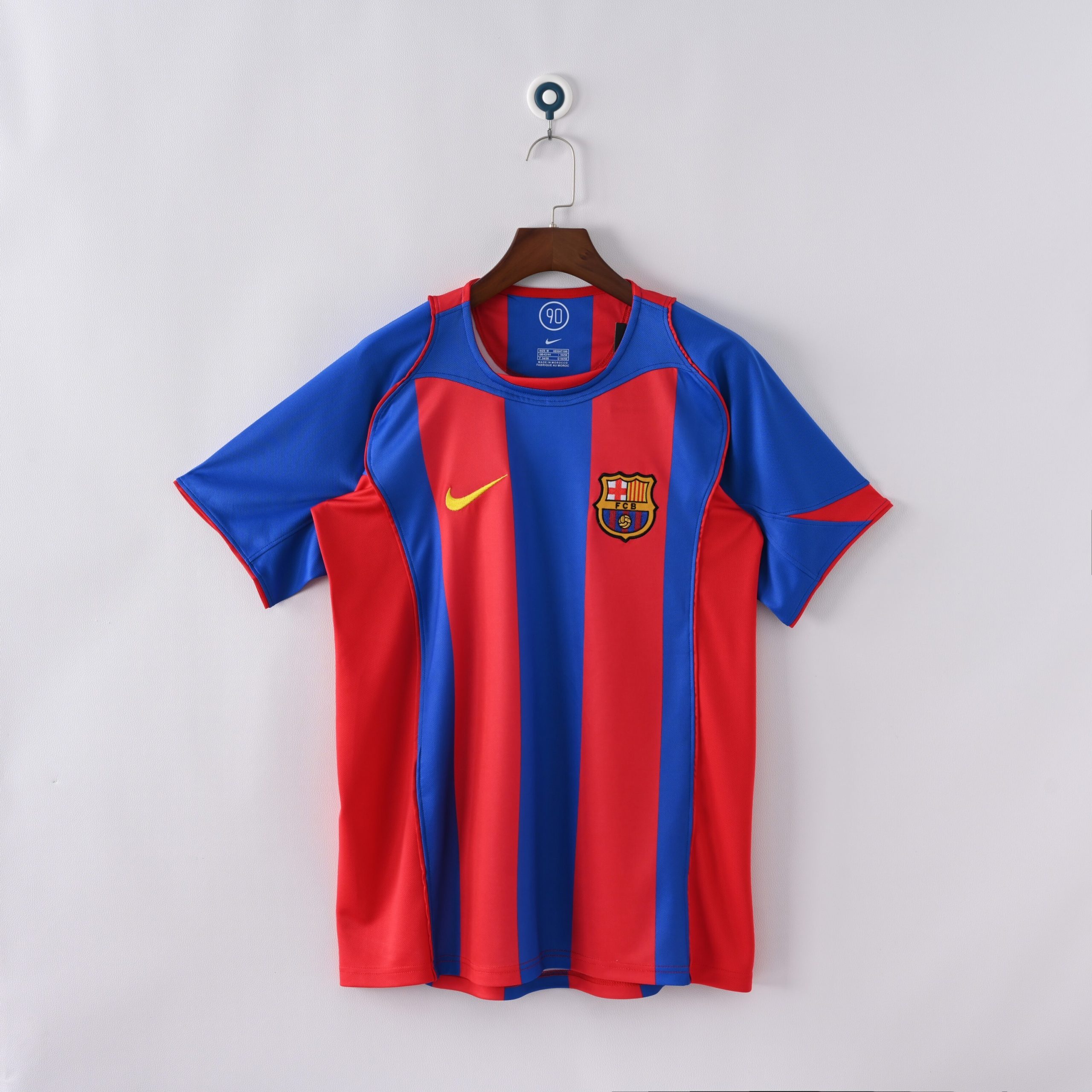 Barcelona 2004/05 Home Retro Jersey (Fan Version)