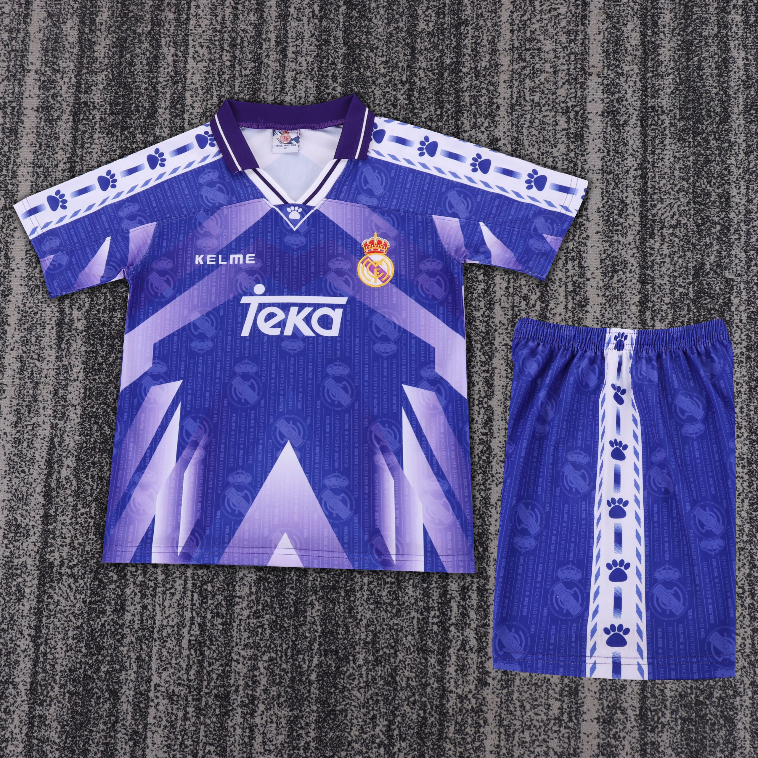 Real Madrid 1996/97 Away Kids Kit