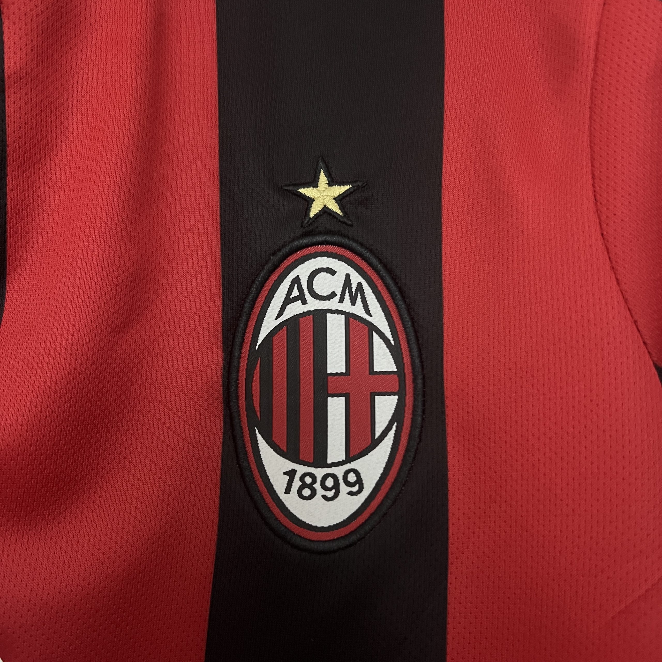 AC Milan 2003/04 Home Retro Jersey - Image 3