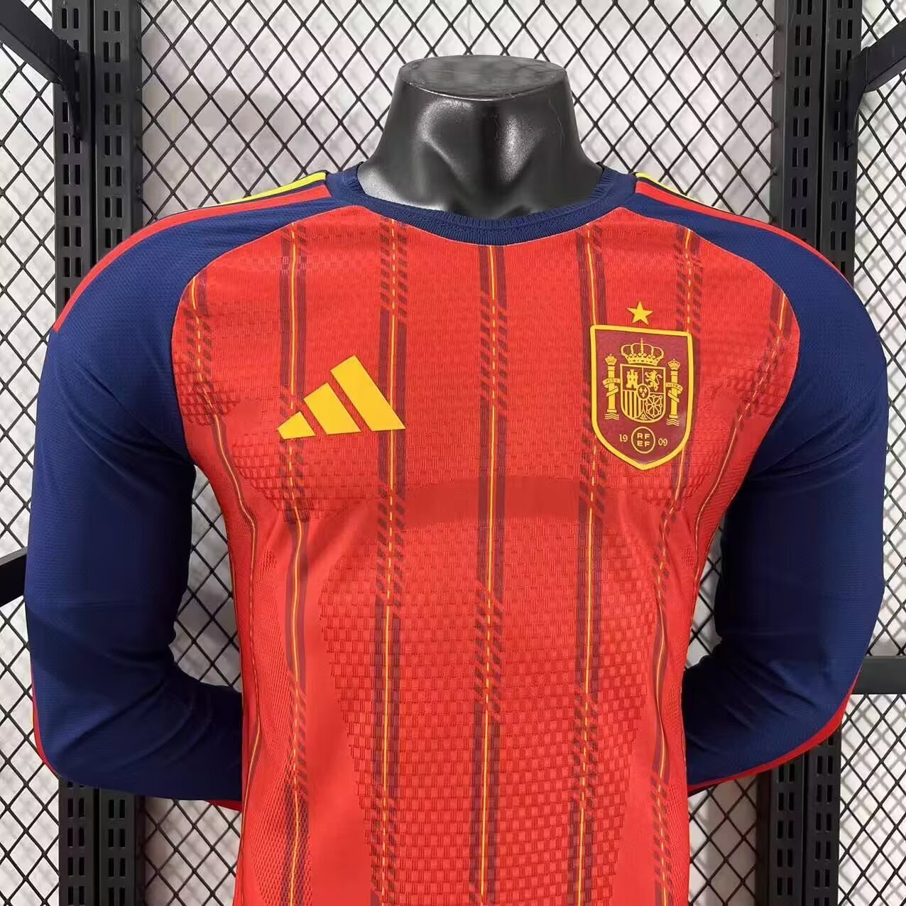 Spain 2026 World Cup Home Jersey (Player Version, Long Sleeve) - Image 5